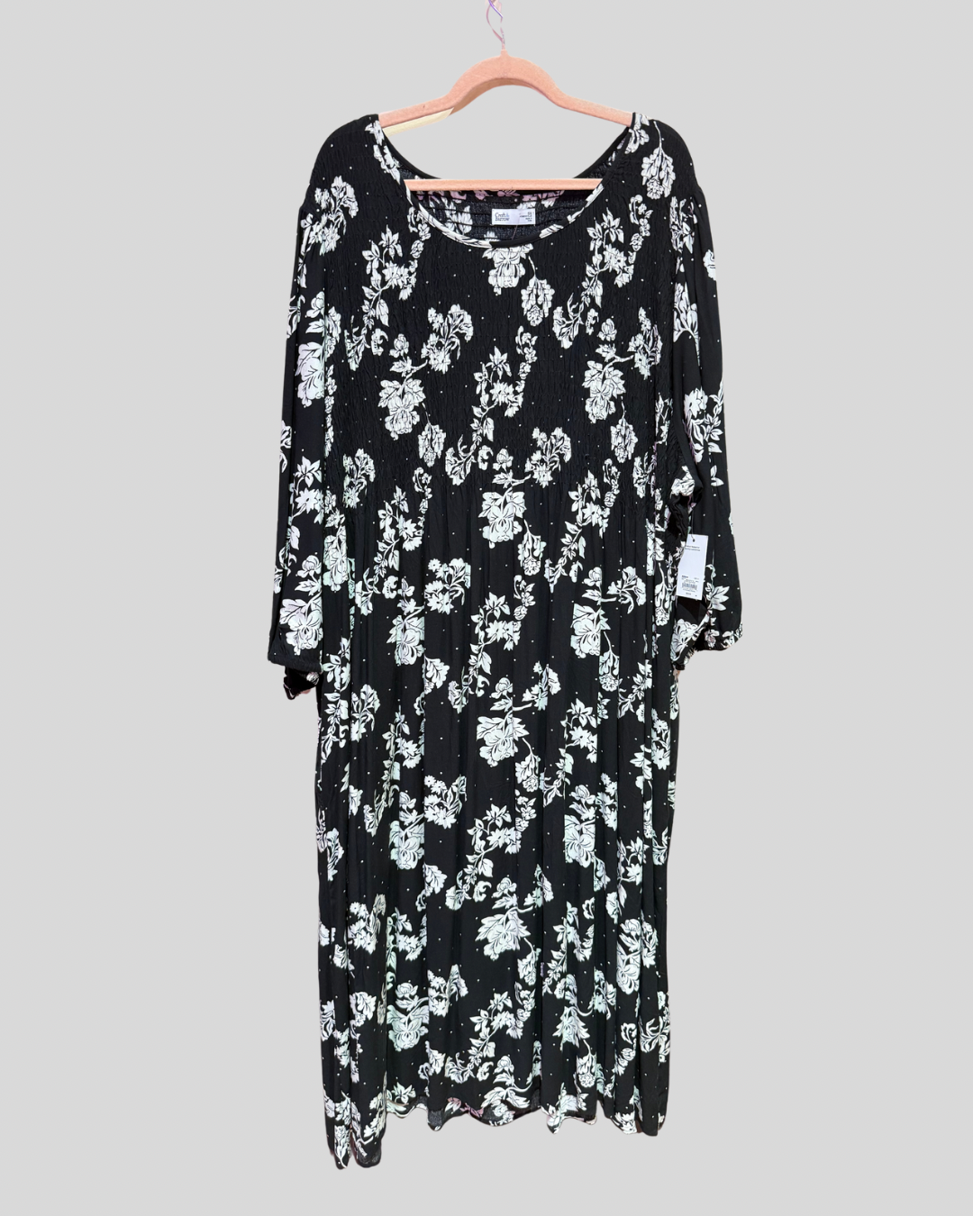 Croft & Barrow NWT Black and White Floral Smocked Maxi Dress (5X)