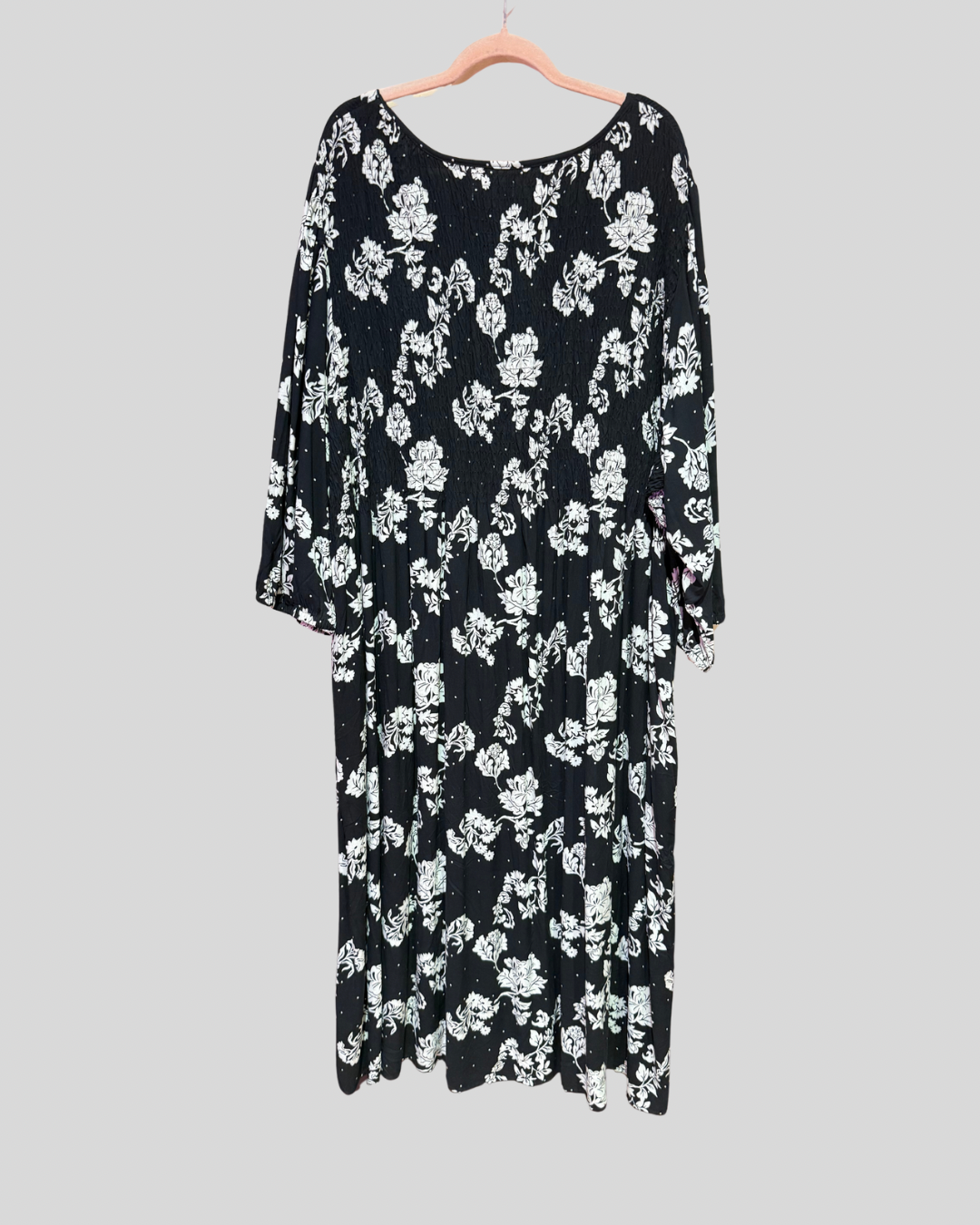Croft & Barrow NWT Black and White Floral Smocked Maxi Dress (5X)