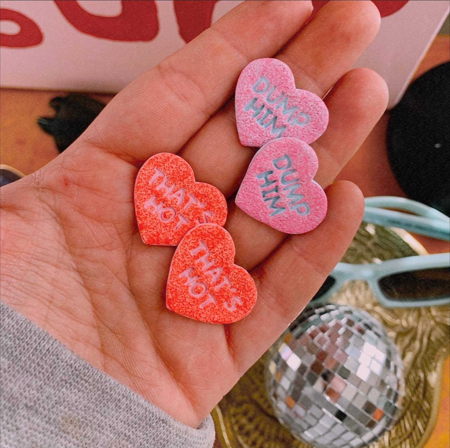 Manda Made - Y2K Conversation Candy Heart Studs - Dump Him That's Hot
