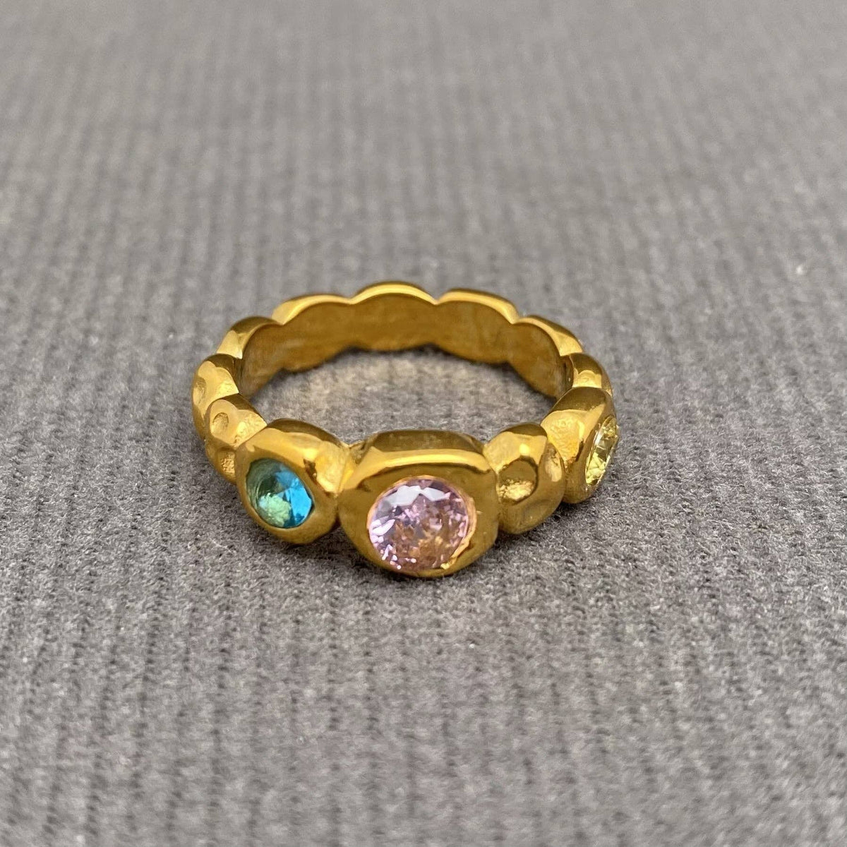 Zircon Inlaid Hammer Texture 18K Gold Plated S.Steel Ring - FGS: Colored / 8
