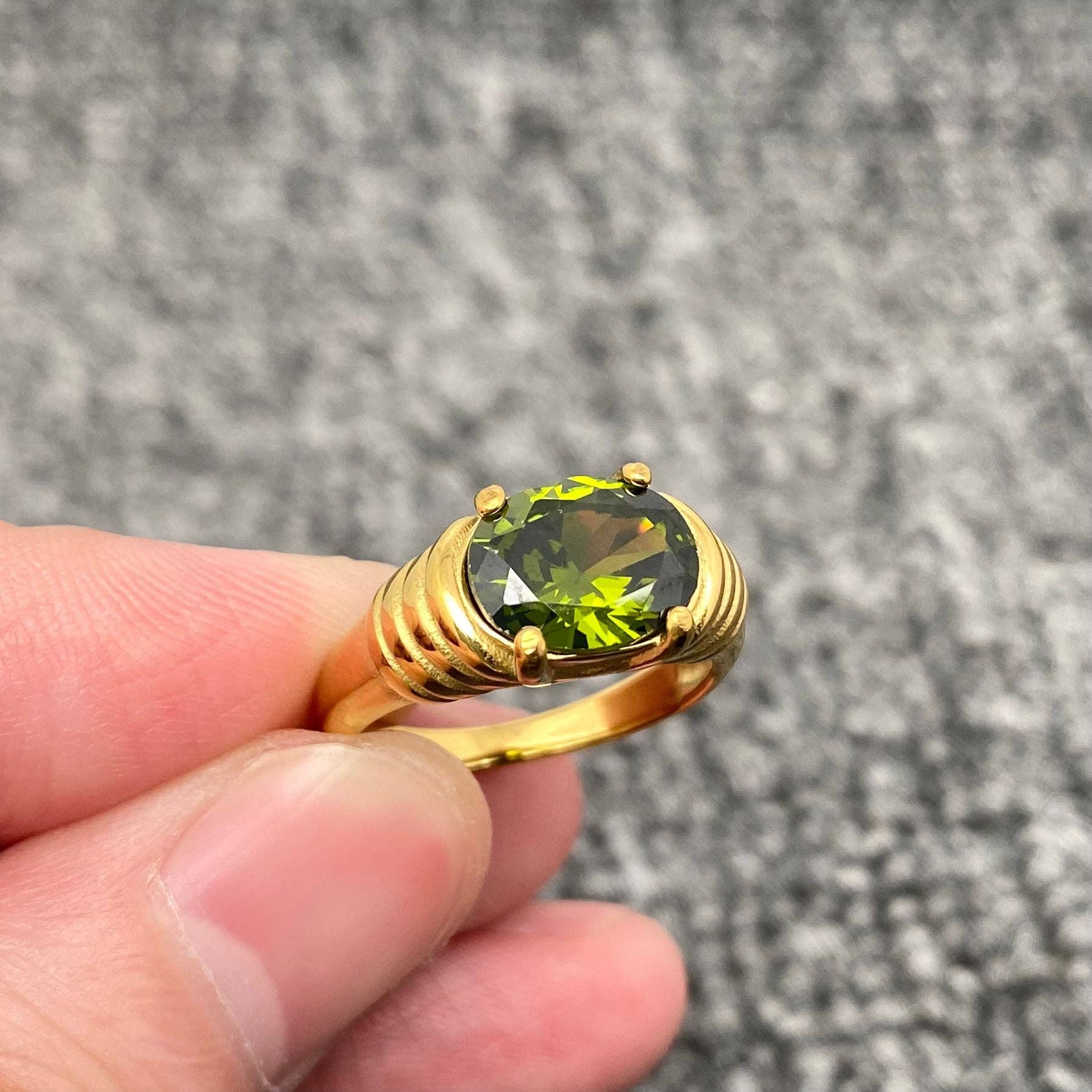 Inlaid Zircon 18K Gold Plated Stainless Steel Ring - FGS: Black / 8