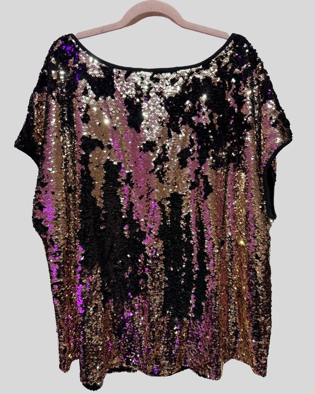 Torrid NWT Gold and Black Flip Sequin Tee (4)