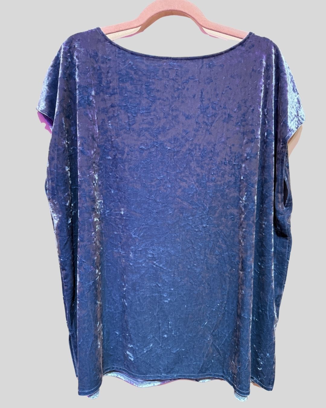 Vince Camuto Blue Crushed Velvet Top (2X)