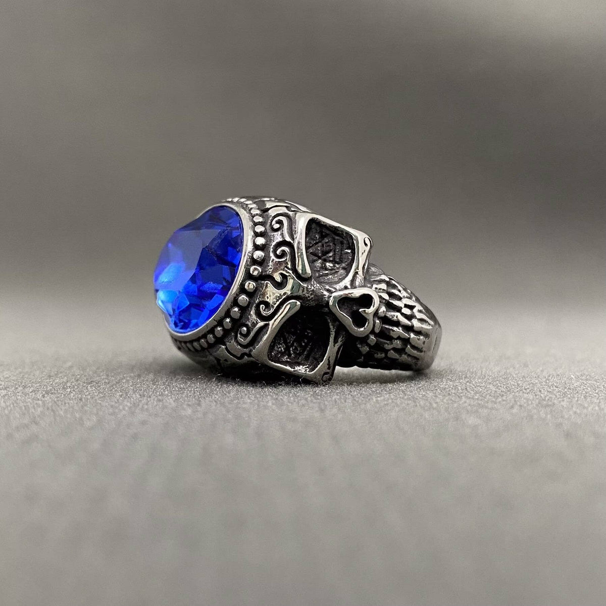 Oval Zircon Inlaid Skull Men's Stainless Steel Ring - MJ/MR: Dark Blue / 11