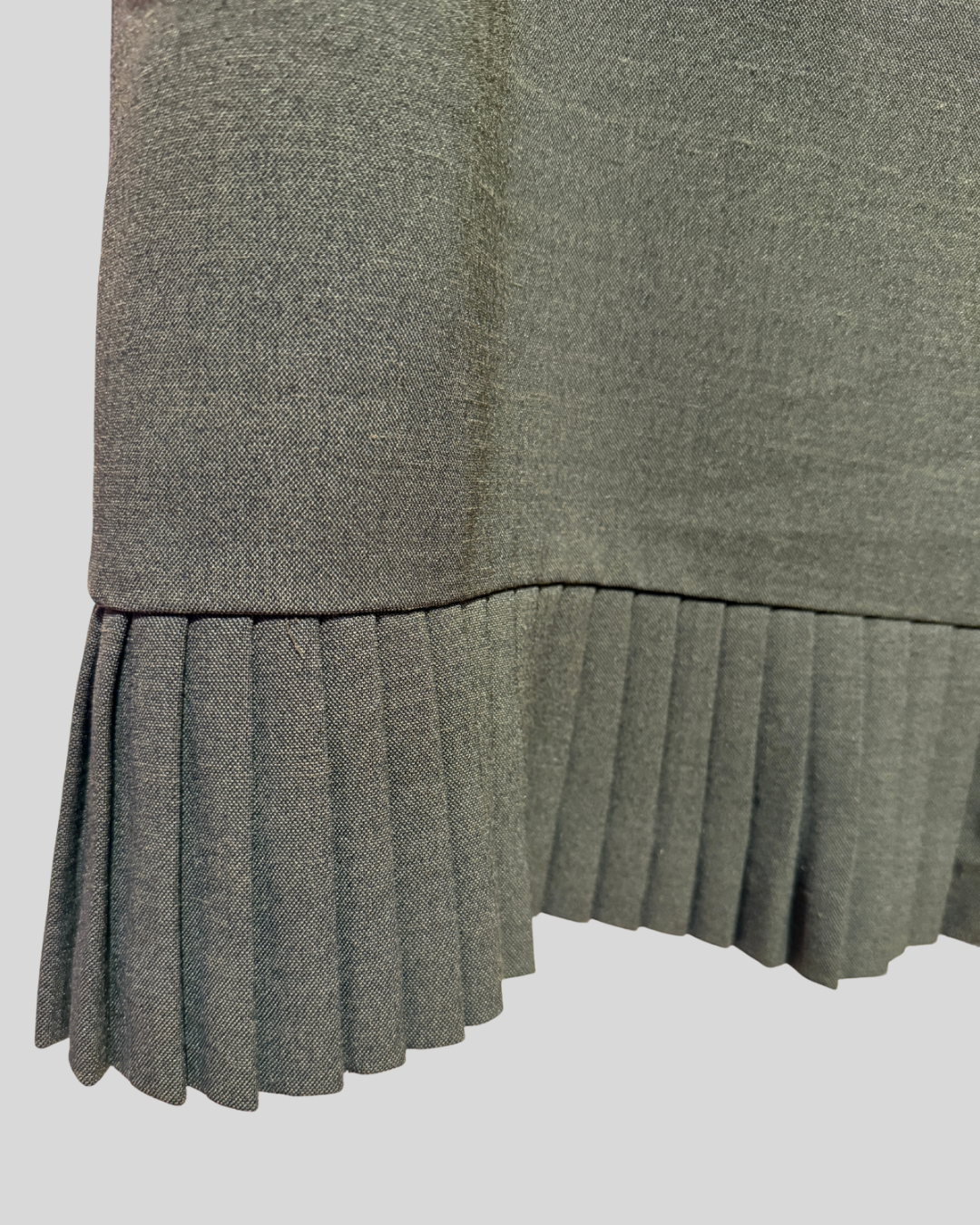 Vintage Alfani Olive Green Pleated Hem Skirt (18)