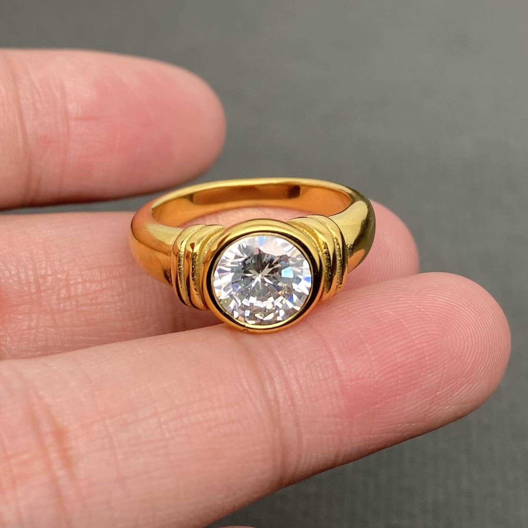18K Gold Plated S.Steel Sparkling Zircon Inlaid Ring - FGS: Steel color / 8