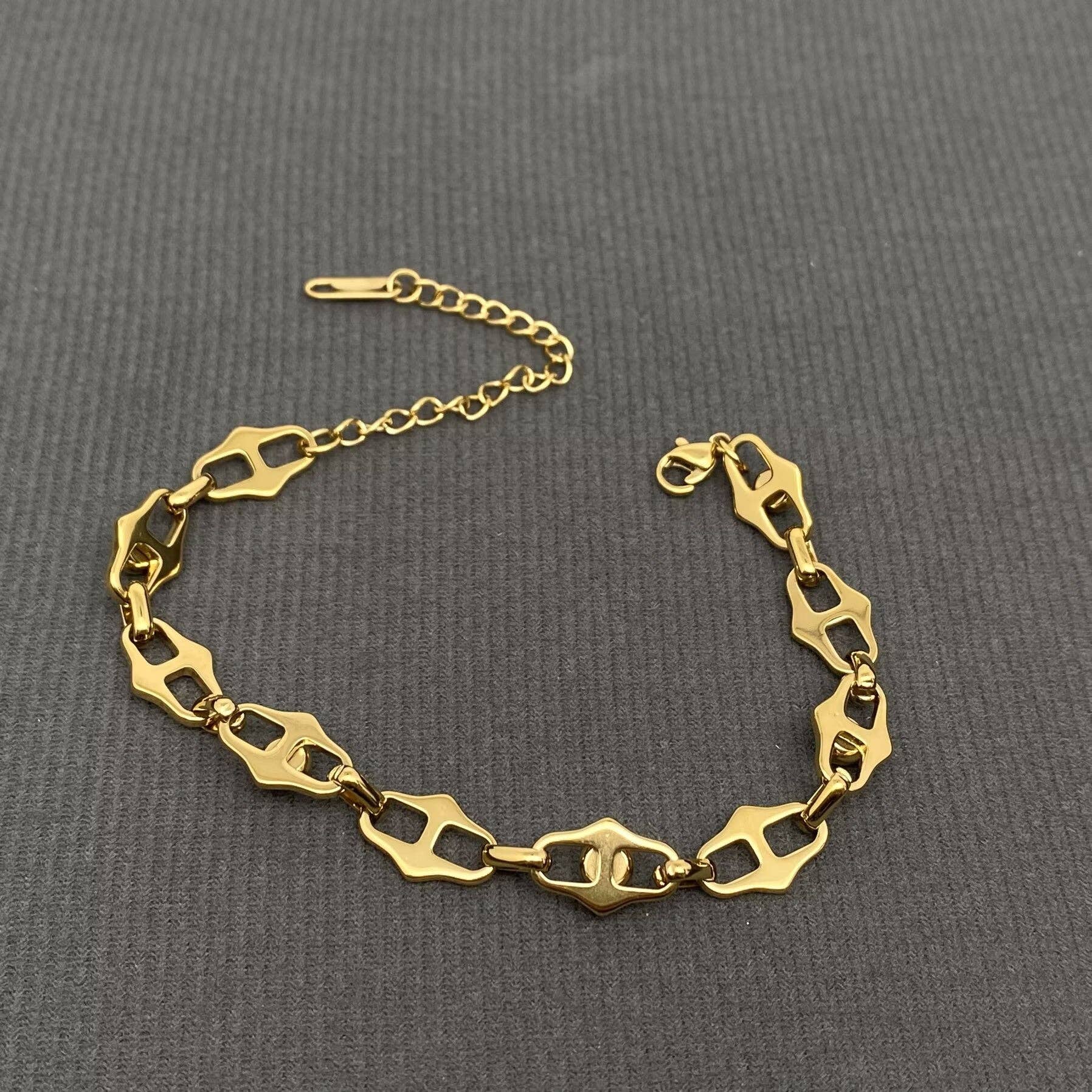 Zircon Inlaid 18K Gold Plated Stainless Steel Bracelet - FGS