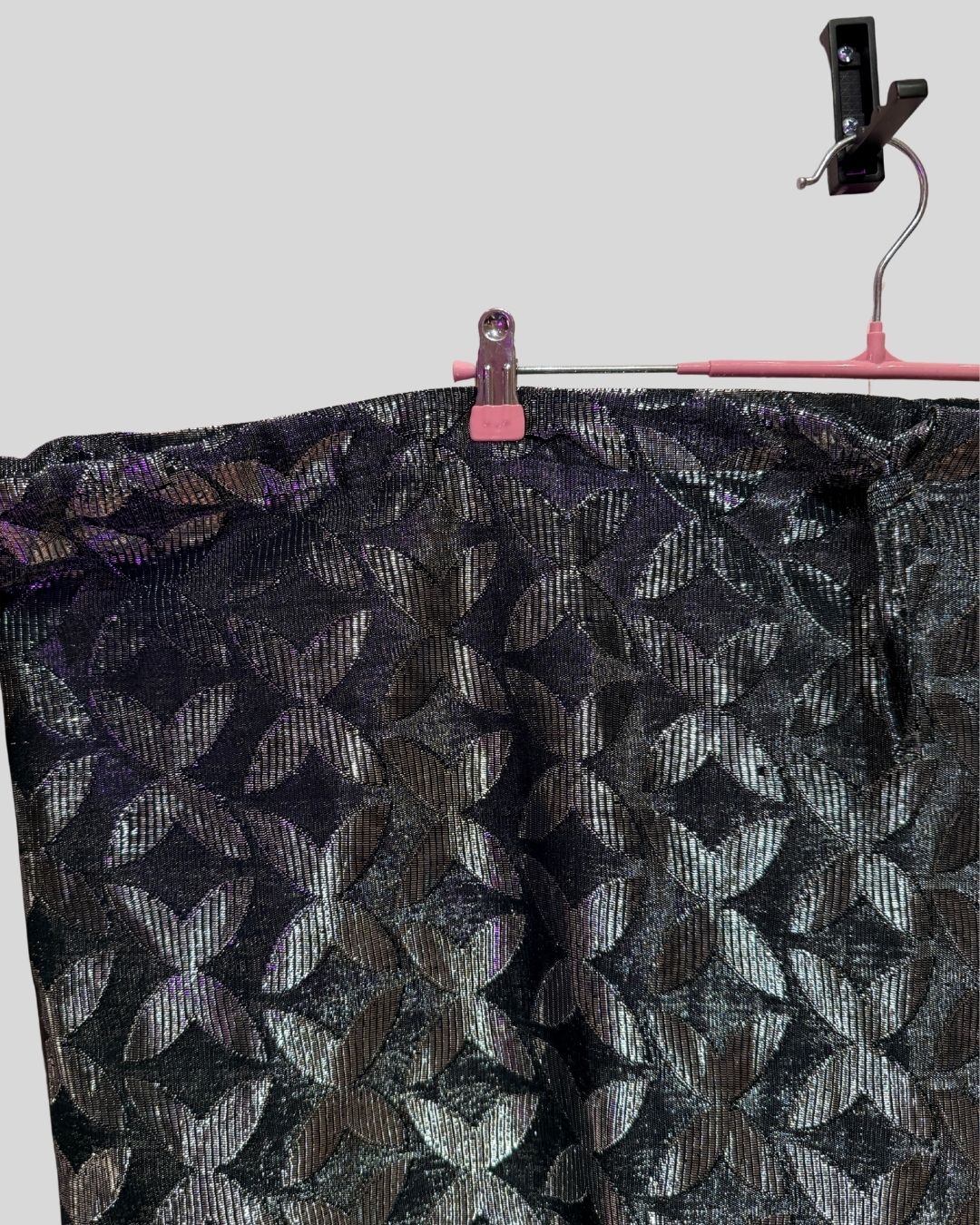 VINTAGE UNBRANDED Silver skirt (4X)