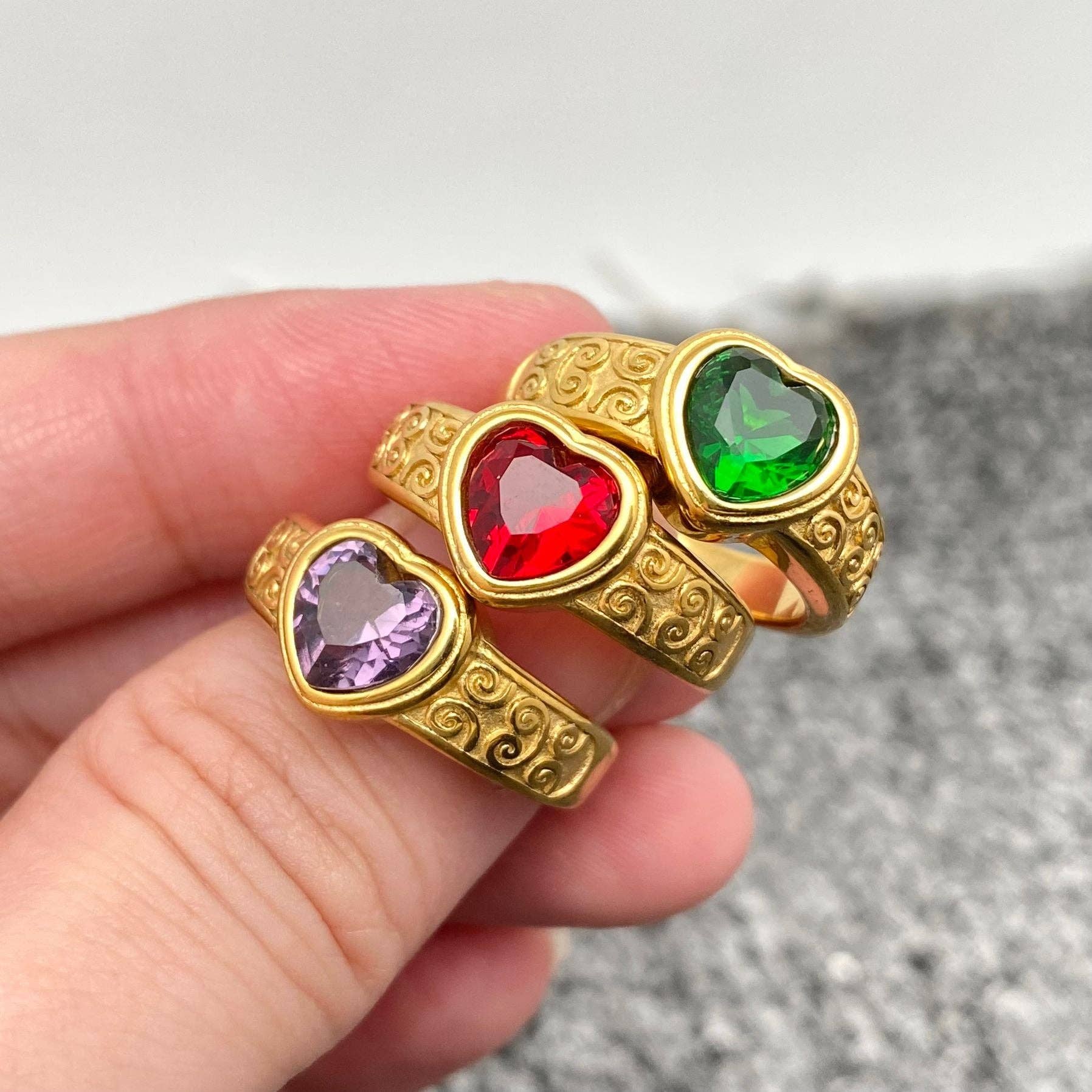 Inlaid Heart Zircon 18K Gold Plated Stainless Steel Ring-FGS: Red / 8