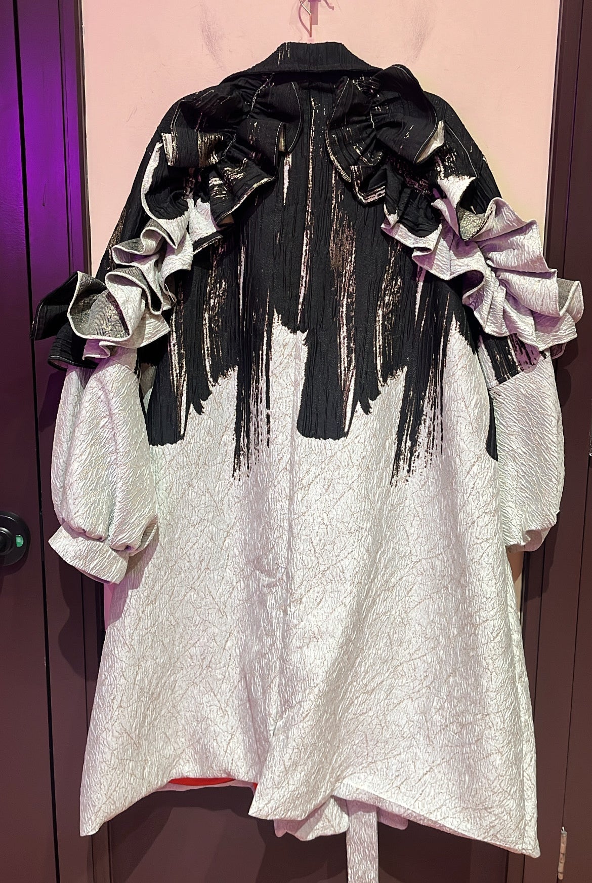 byVINNIK Ruffle Trench Coat