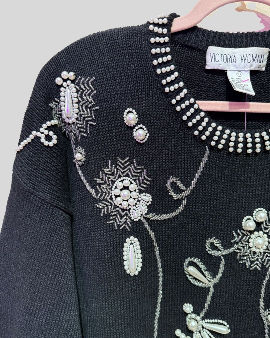 VINTAGE VICTORIA WOMAN pearl bead sweater (2X)