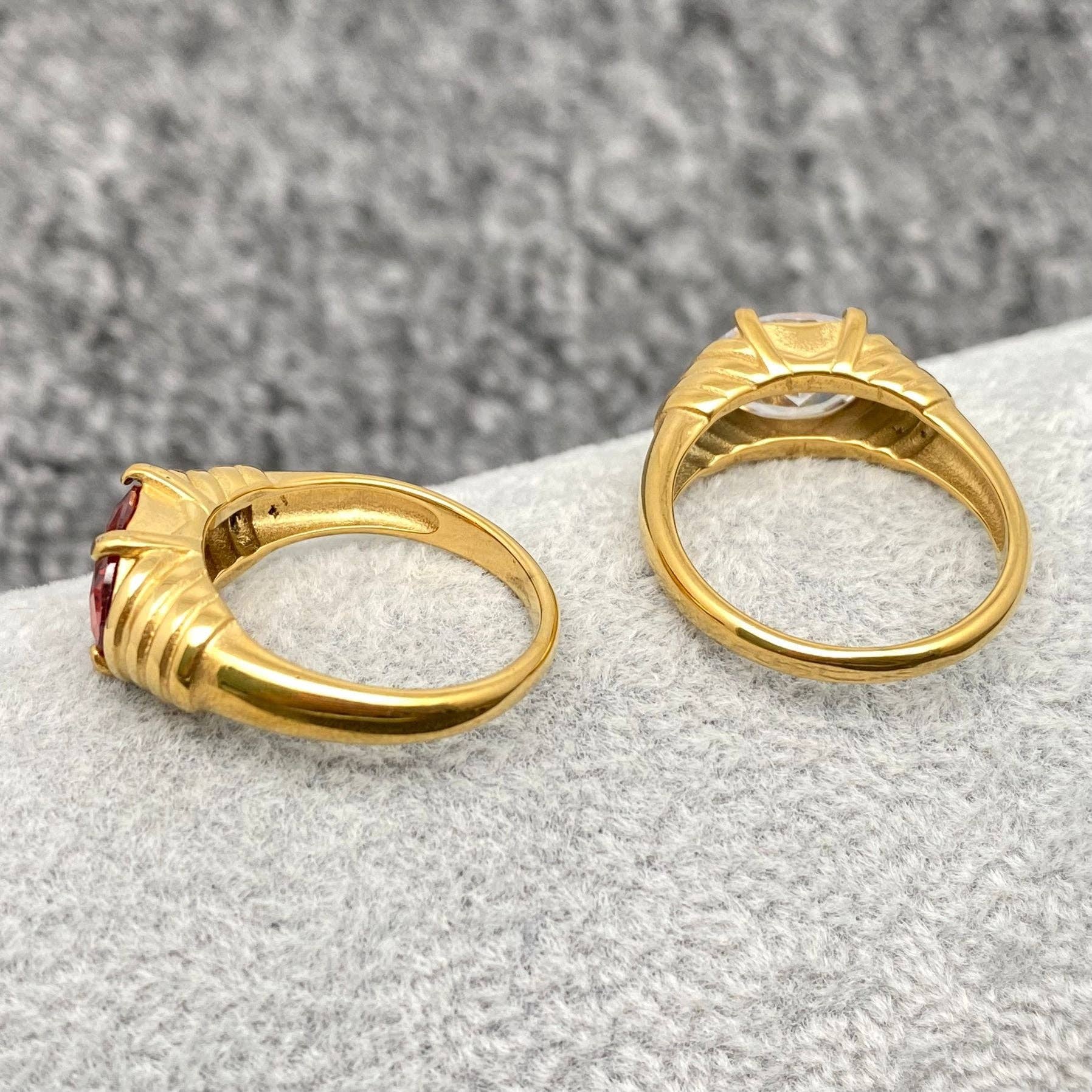 Inlaid Zircon 18K Gold Plated Stainless Steel Ring - FGS: Black / 8