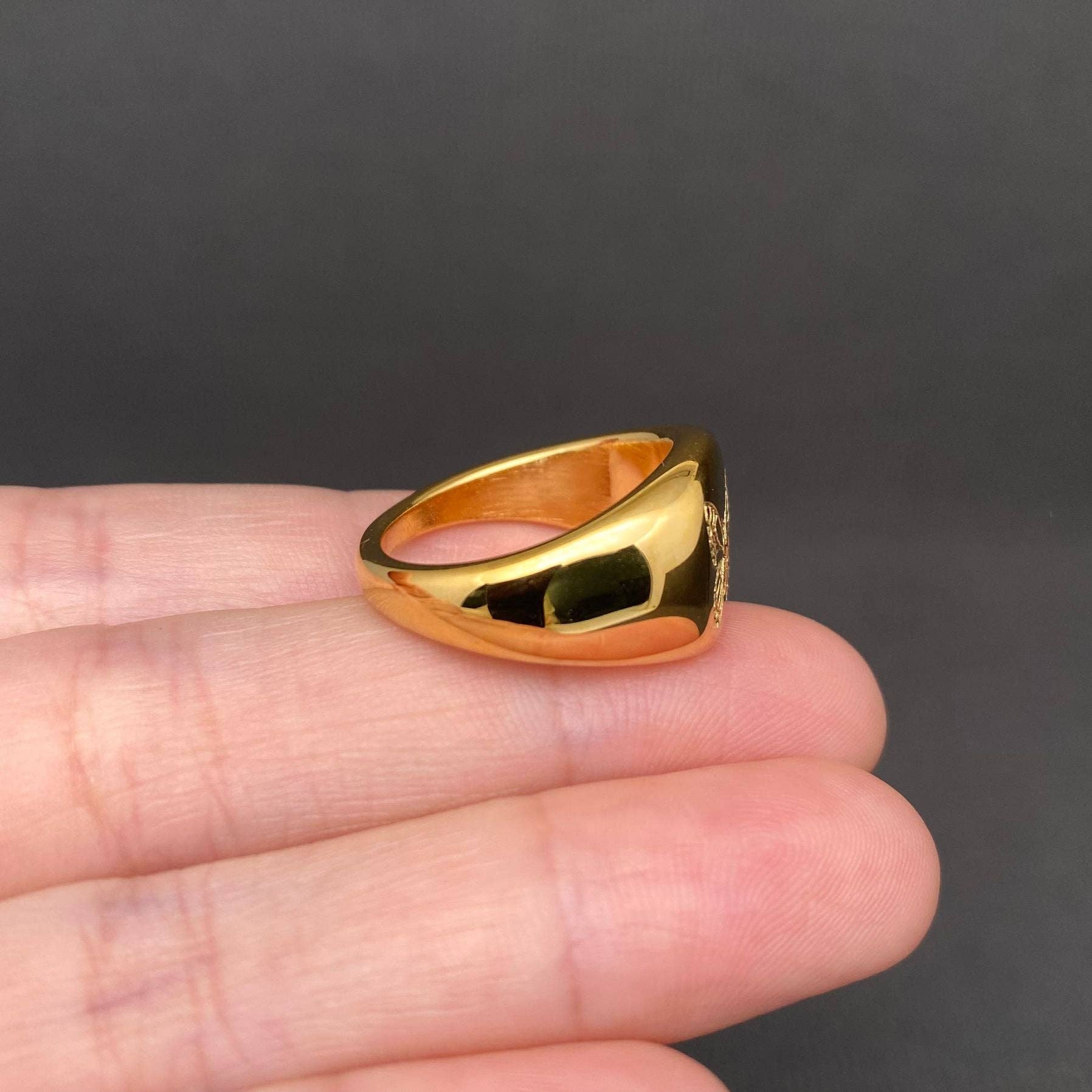 Butterfly Signet 18K Gold Plated Stainless Steel Ring - FGS: 8