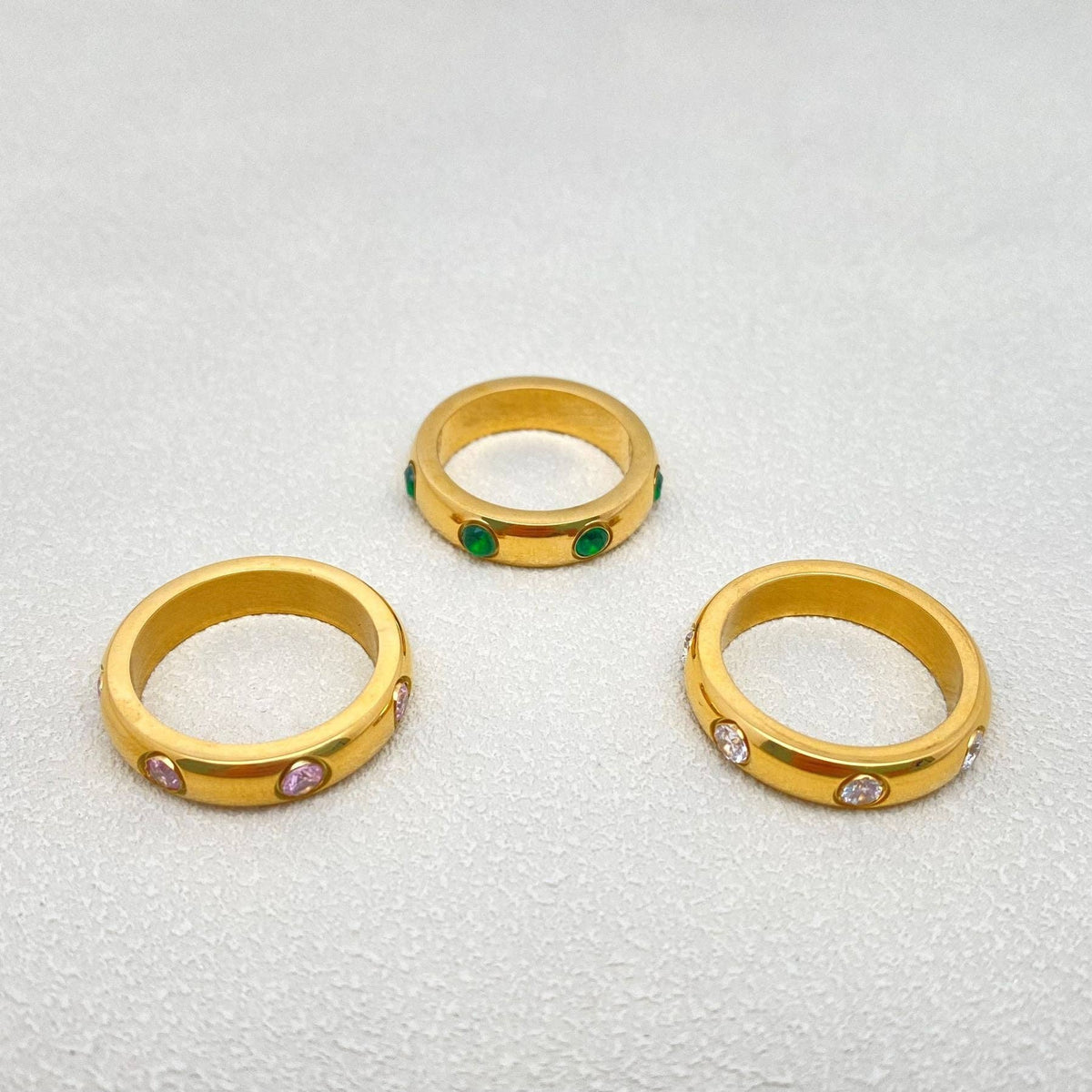 FGS - Inlaid Zircon 18K Gold Plated Stainless Steel Ring: White / 8