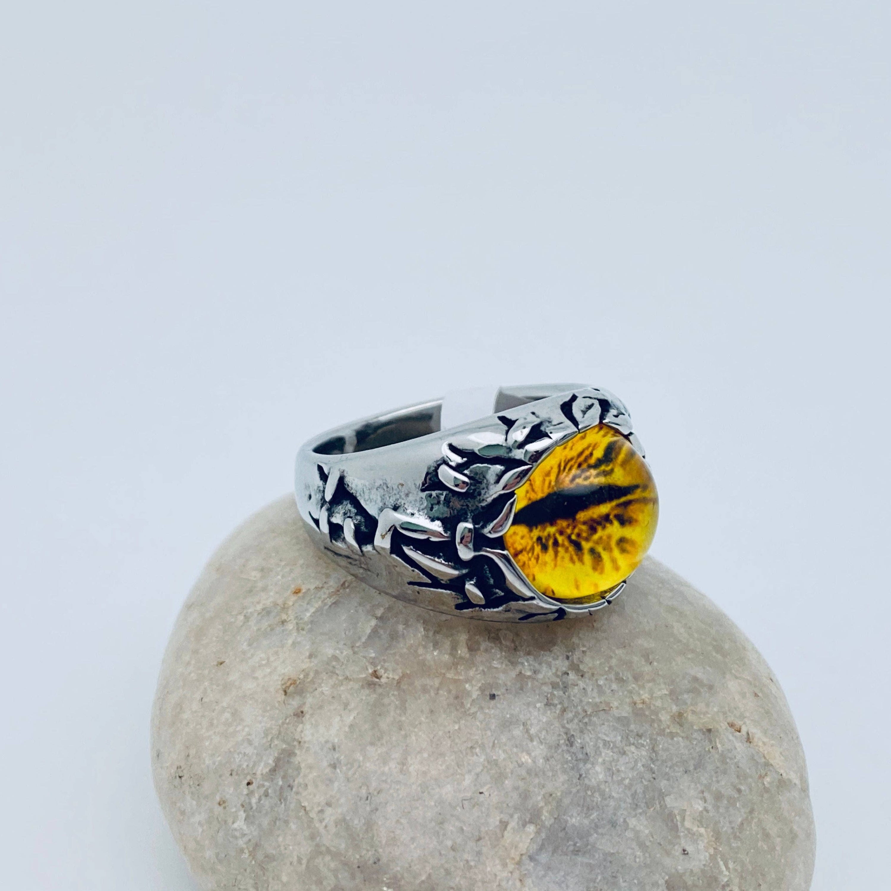 Devil's Eye Demon Eyeball Men's Stainless Steel Ring - MJ/MR: Golden Redstone / 10