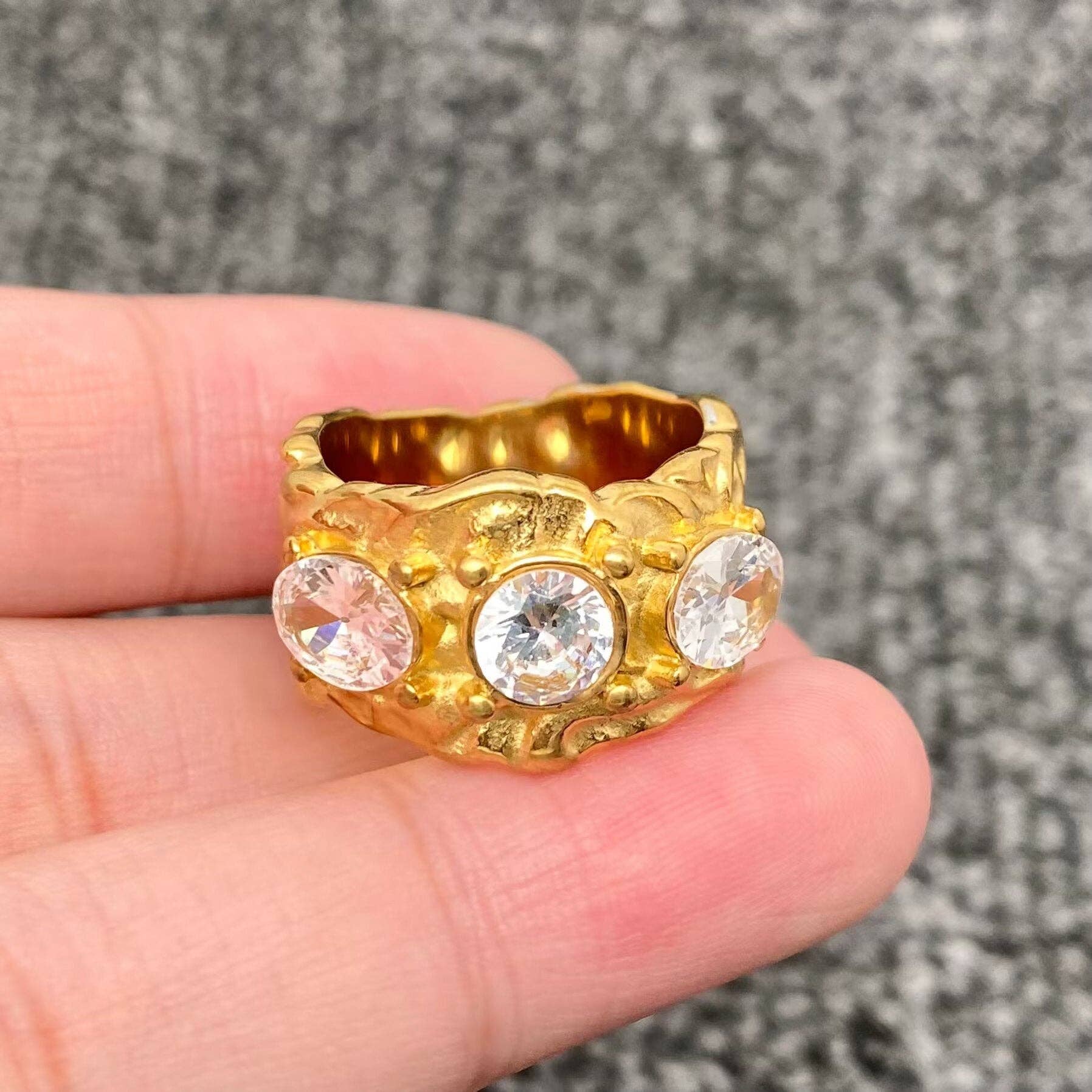 Inlaid Zircon 18K Gold Plated S.Steel Irregular Texture Ring - FGS: Clored zirconia / 8