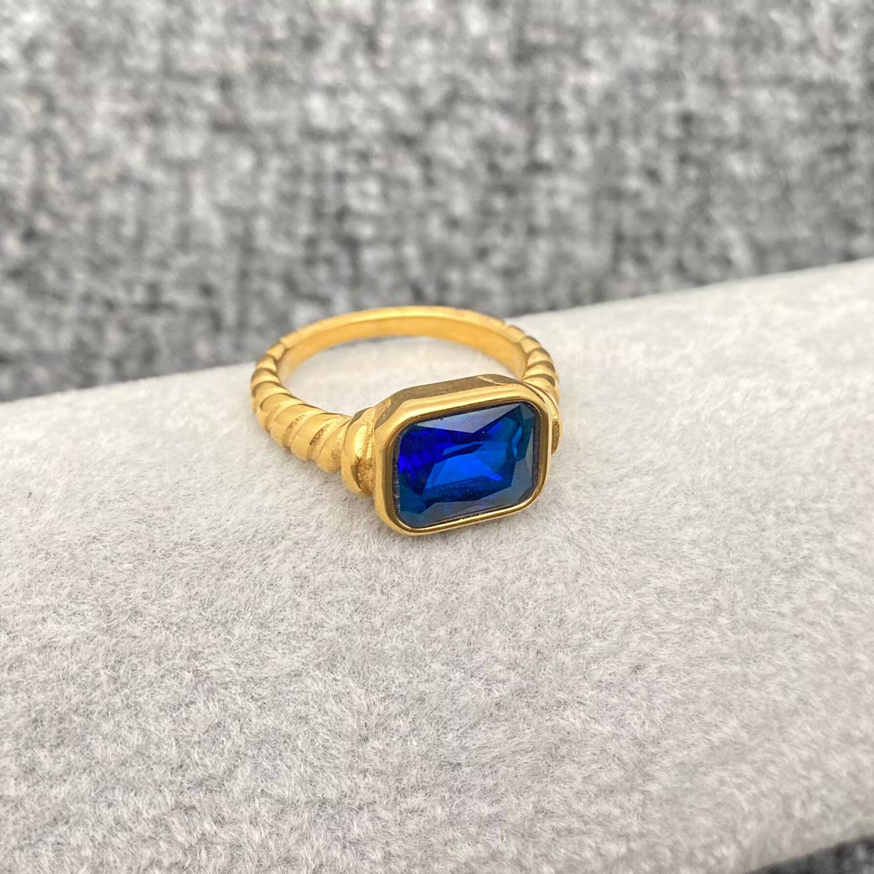 FGS - Inlaid Zircon Twisted Spiral 18K Gold Plated  Ring: Blue / 10