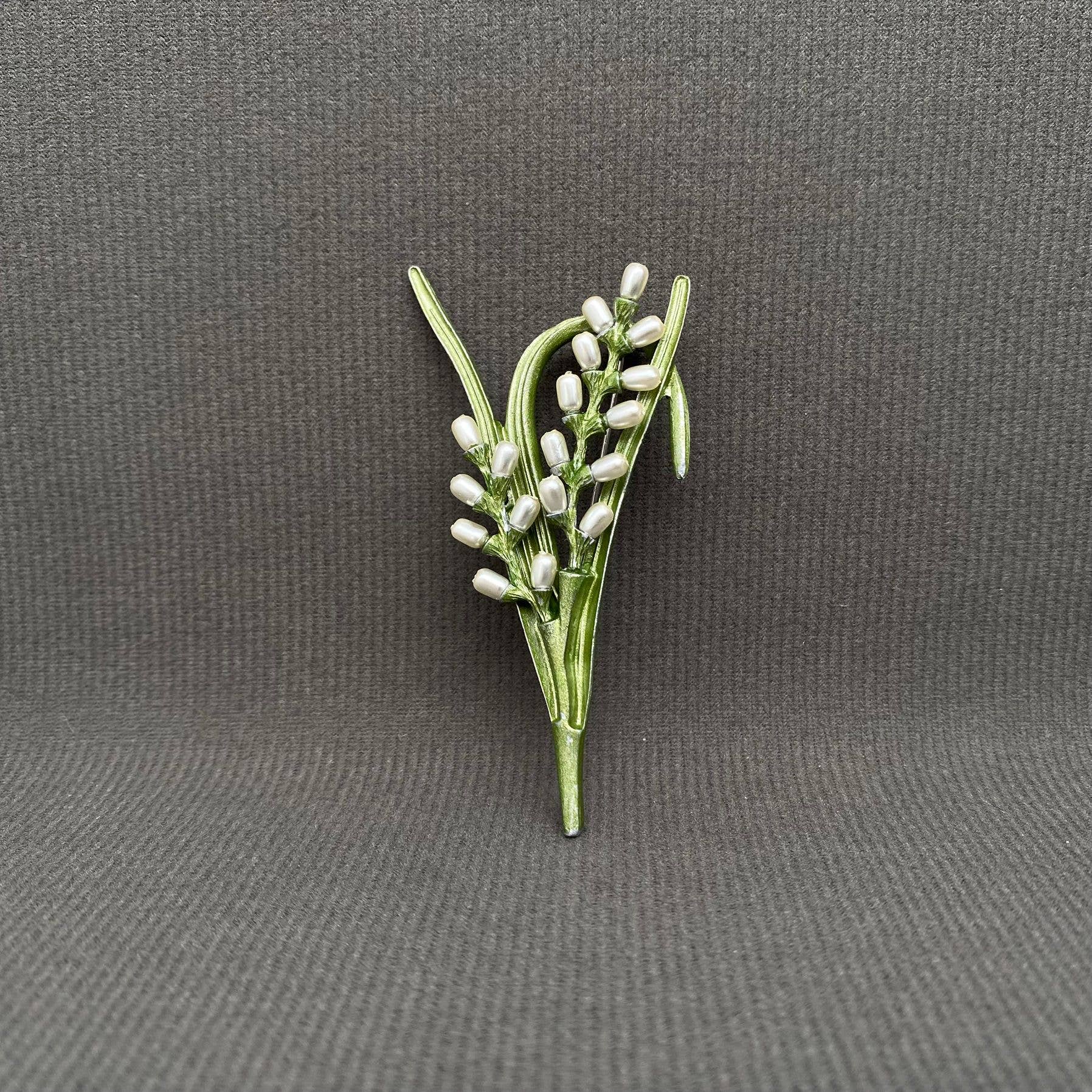 Ear of Rice Brooch: Golden