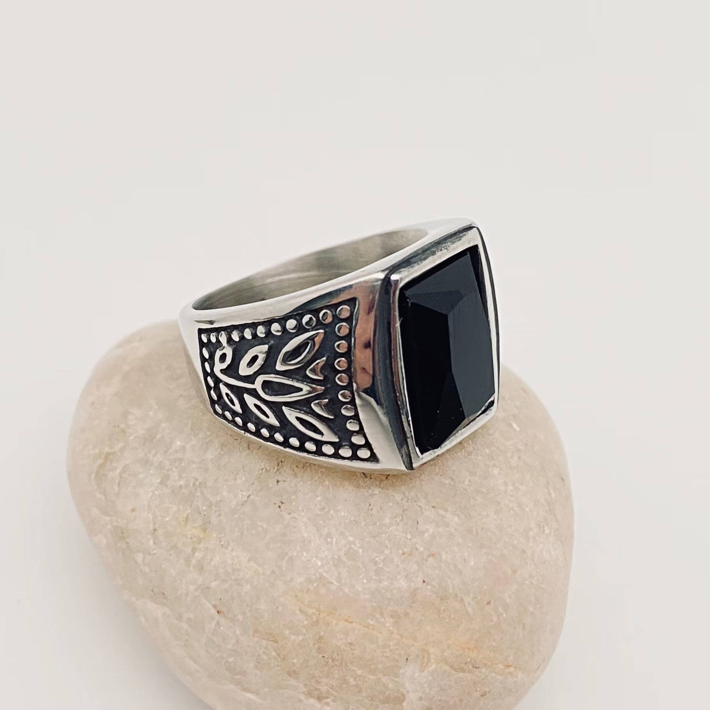 Tulip Pattern Black Zircon Stainless Steel Men's Ring: 11