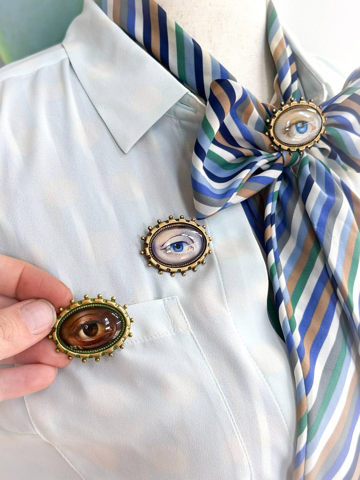 You Choose Lovers Eye Oval Brass Brooch Vintage Victorian: #1 Blue Eye Black Patina