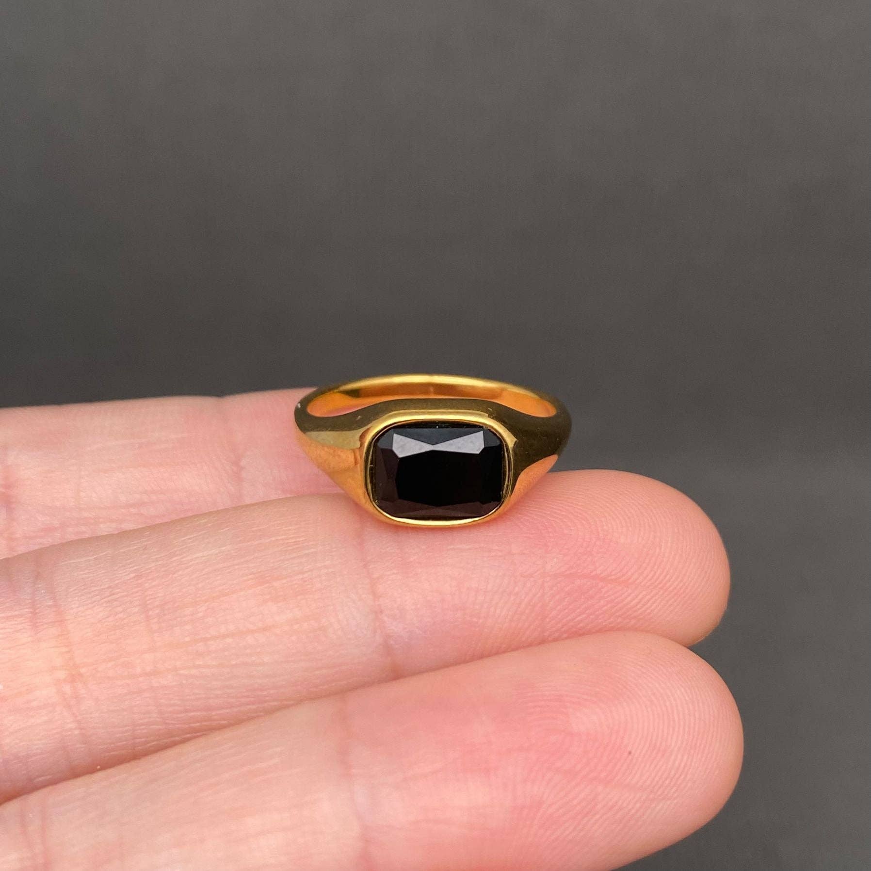 Zircon inlaid  18K Gold Plated Stainless Steel Ring - FGS: Blue / 10