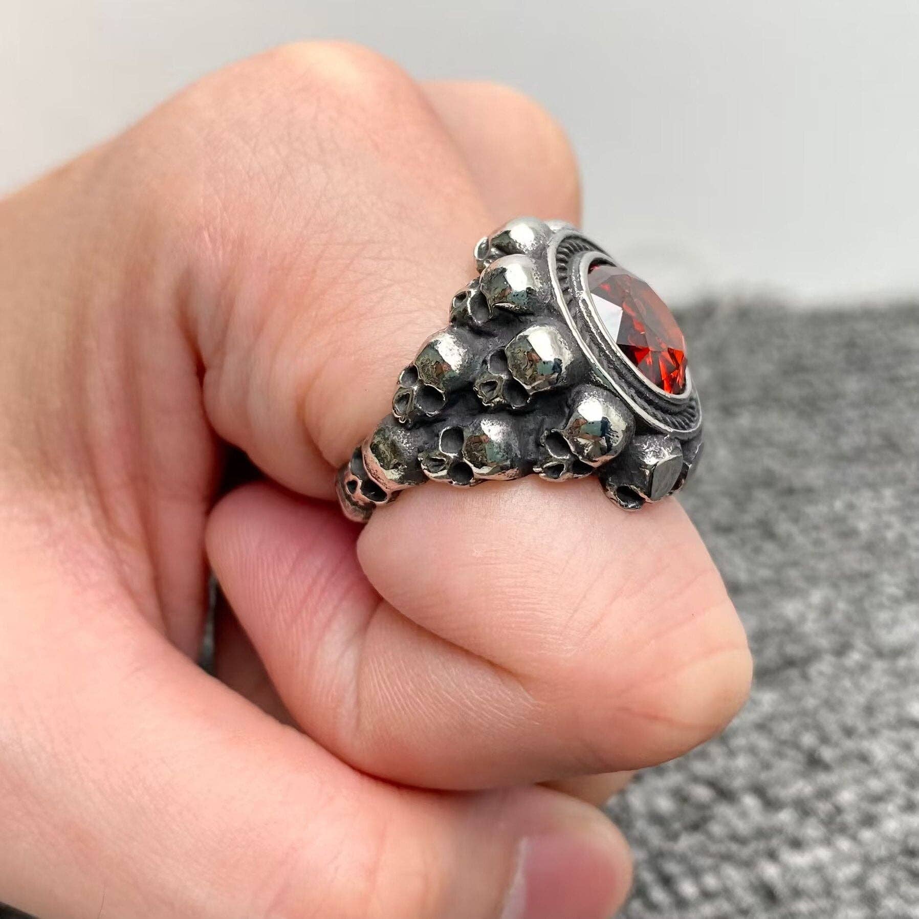 Red Gemstone Full Skull Stainless Steel Ring - MJ/MR: 10