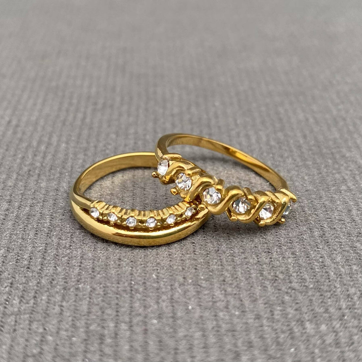 Multiple Zircon Inlaid 18K Gold Plated Stainless Steel Ring - FGS: B / 8