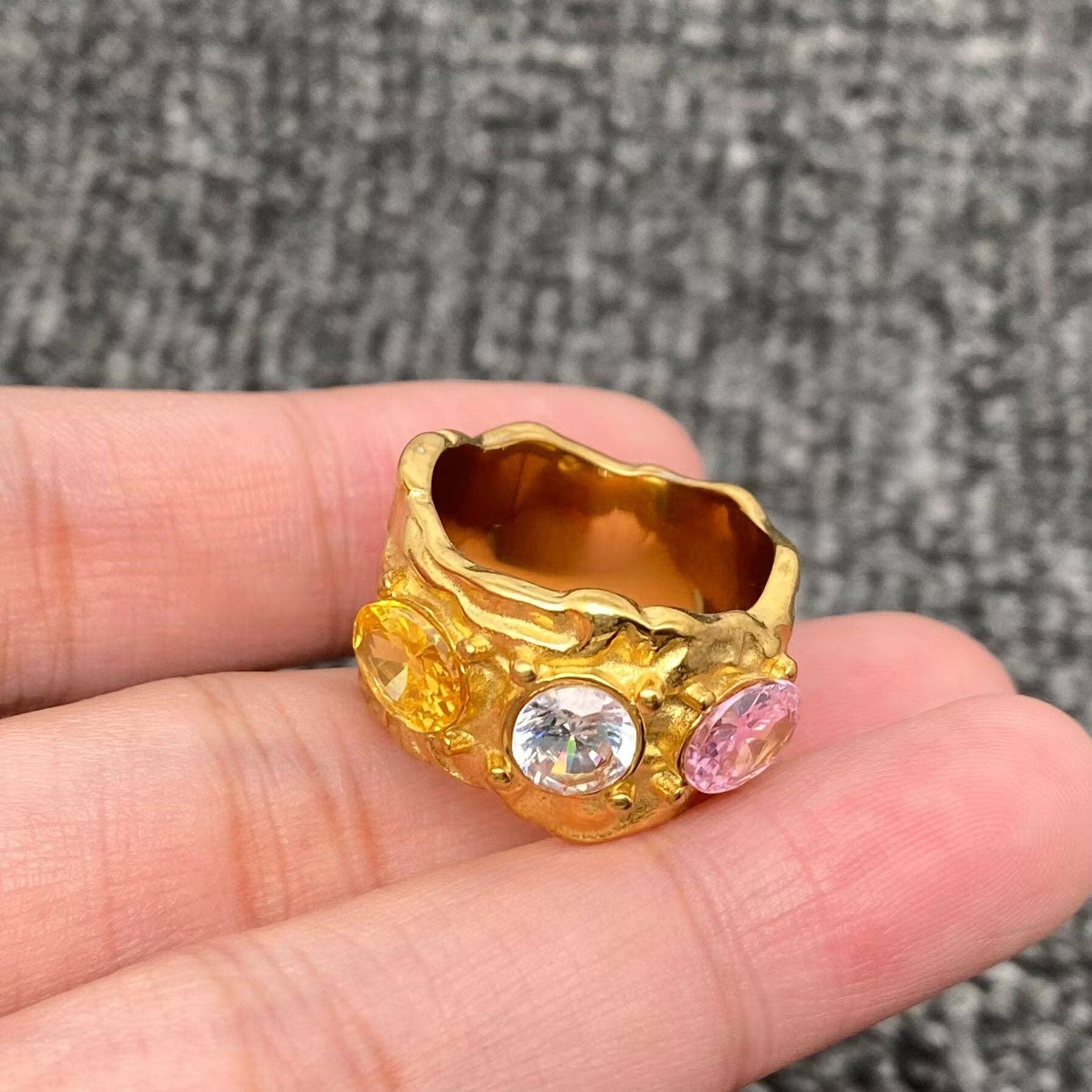 Inlaid Zircon 18K Gold Plated S.Steel Irregular Texture Ring - FGS: Clored zirconia / 8