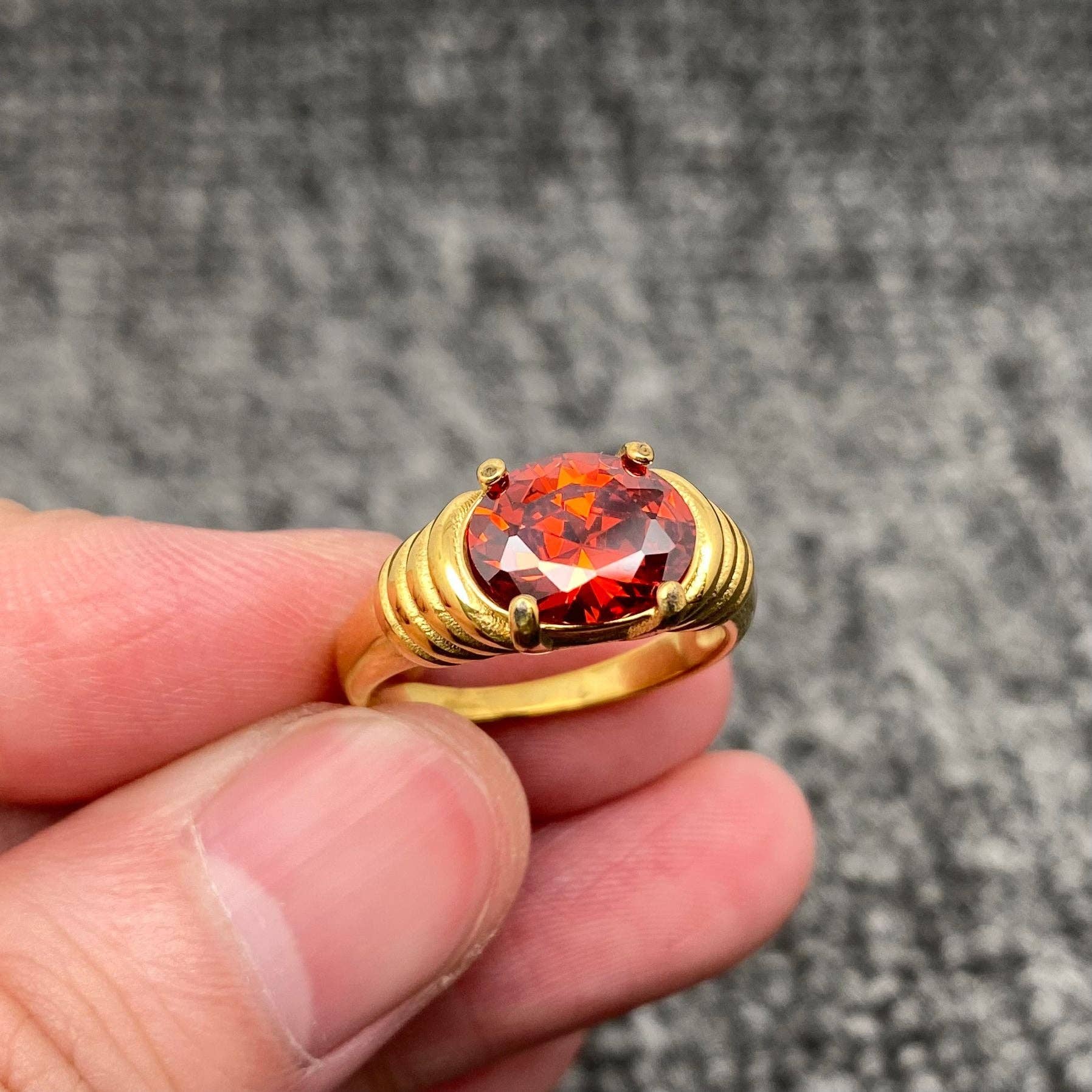 Inlaid Zircon 18K Gold Plated Stainless Steel Ring - FGS: Black / 8