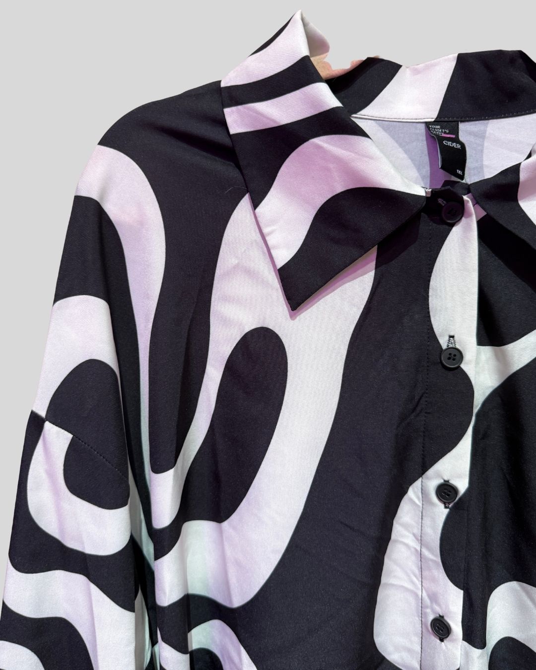 Cider Black White Top (1X)