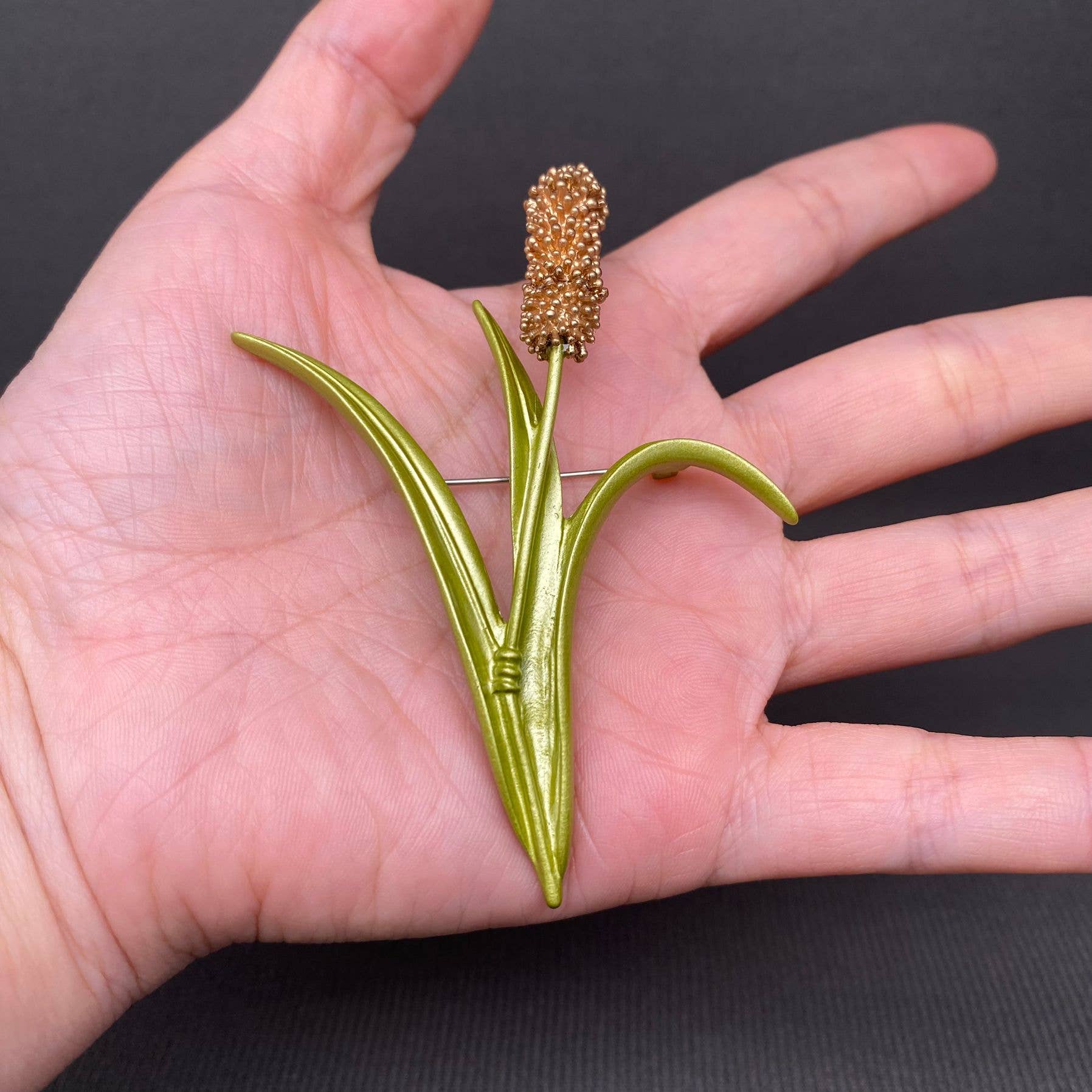 Vintage Green Bristlegrass Brooch