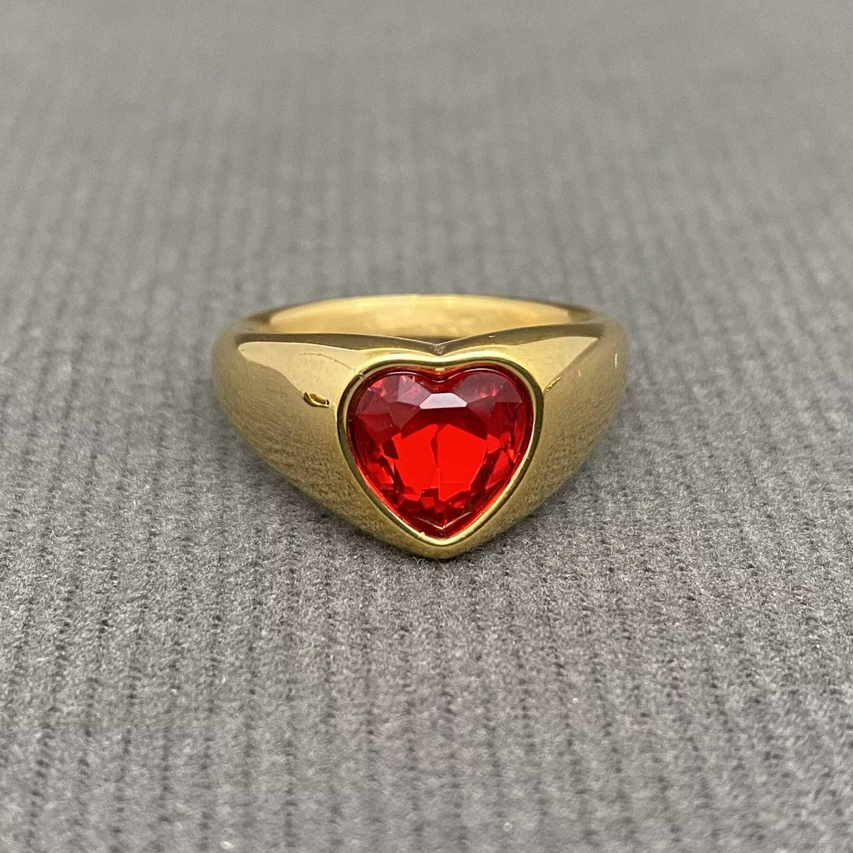 Colored Heart Zircon Glossy 18K Gold Plated S.Steel Ring - FGS: Blue / 9