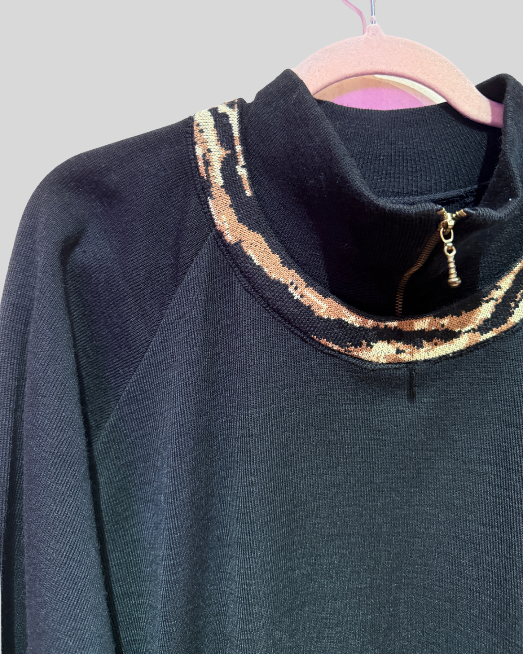 Vintage Delores Bell NWT Wool Blend Black and Animal Pullover (3X)