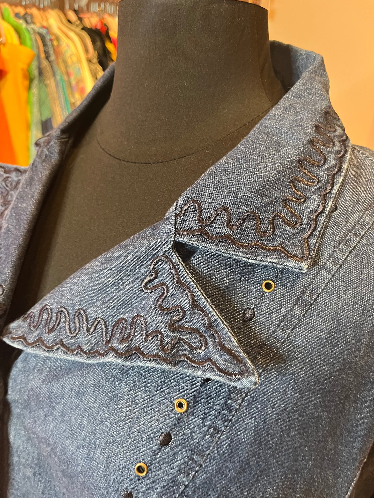 90s Rosette Embroidered Denim Jacket (3x/4x)