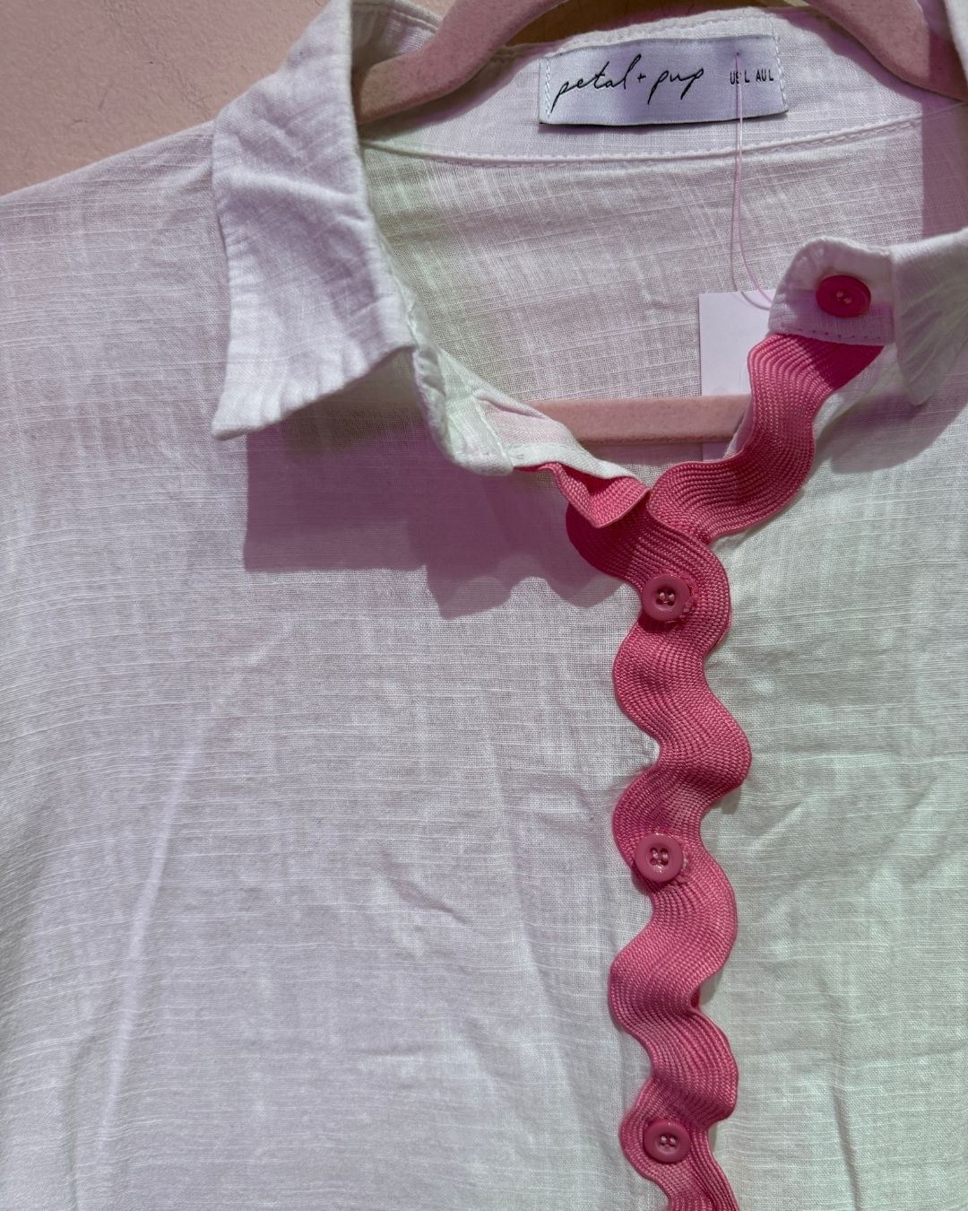 Petal & Pup white pink ribbon top (L)