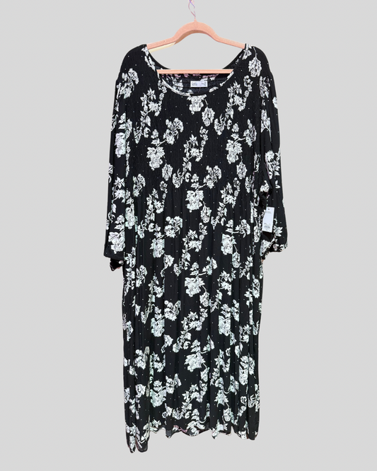 Croft & Barrow NWT Black and White Floral Smocked Maxi Dress (5X)