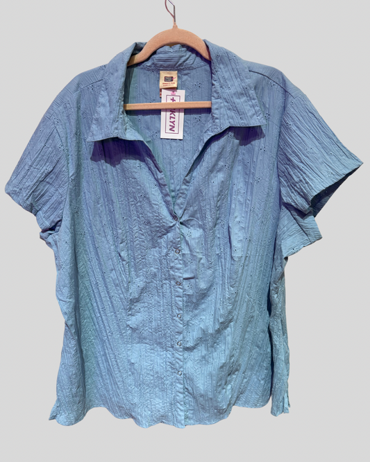 Vintage Faded Glory Light Blue Eyelet Short Sleeve Button Down (4X)