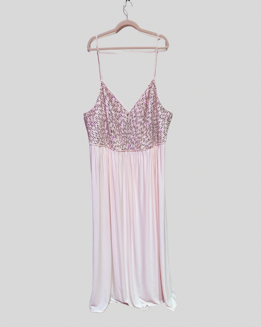 DB Studio Pink Sequin Combo Fabric Gown (24)