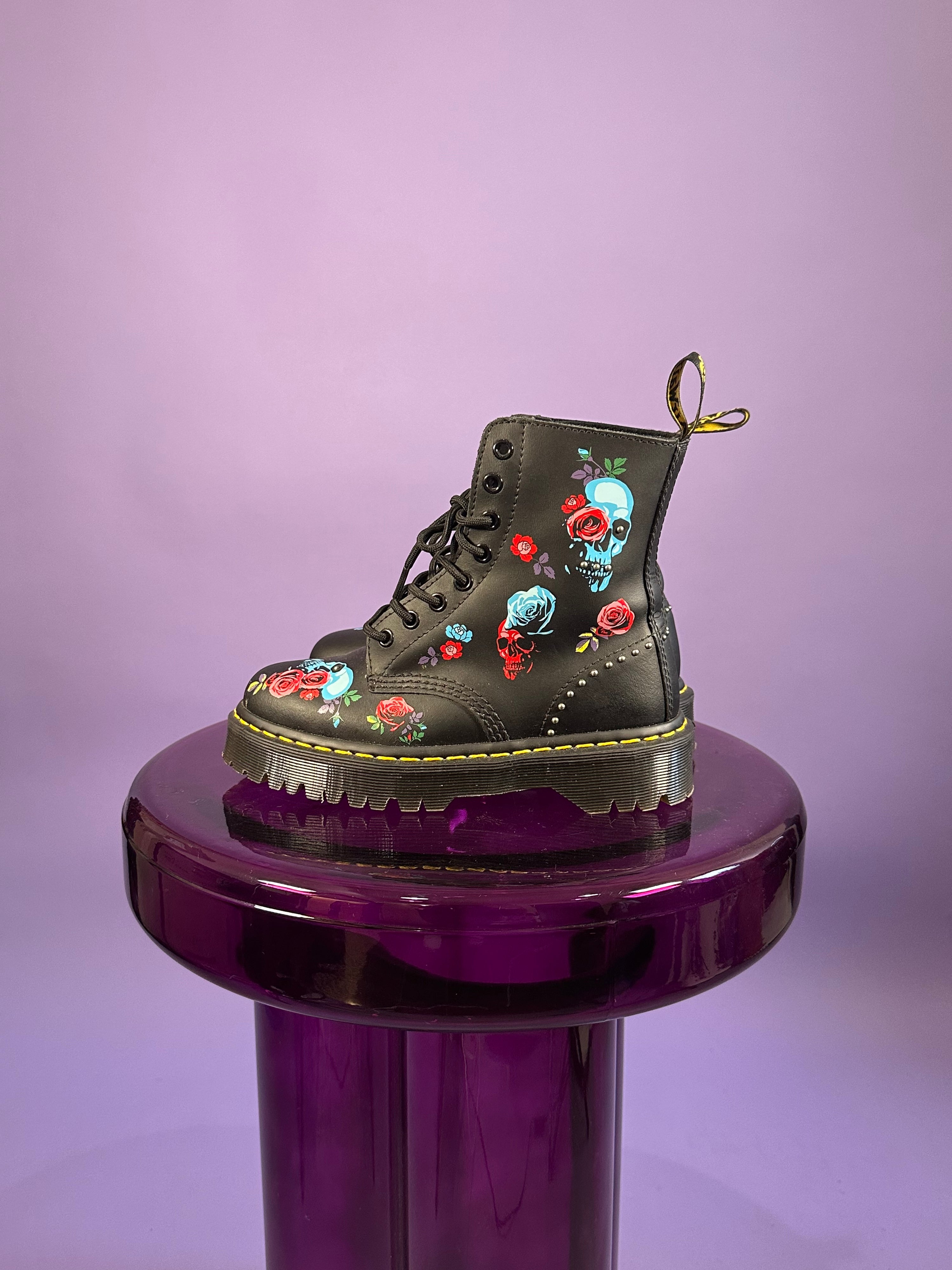 Dr. Martens Platform Skull Hearts Boots (5W)