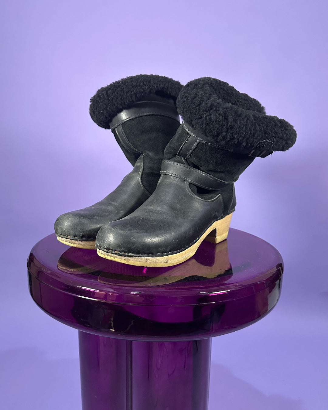 SVEN Shearling Clog Boots (42)