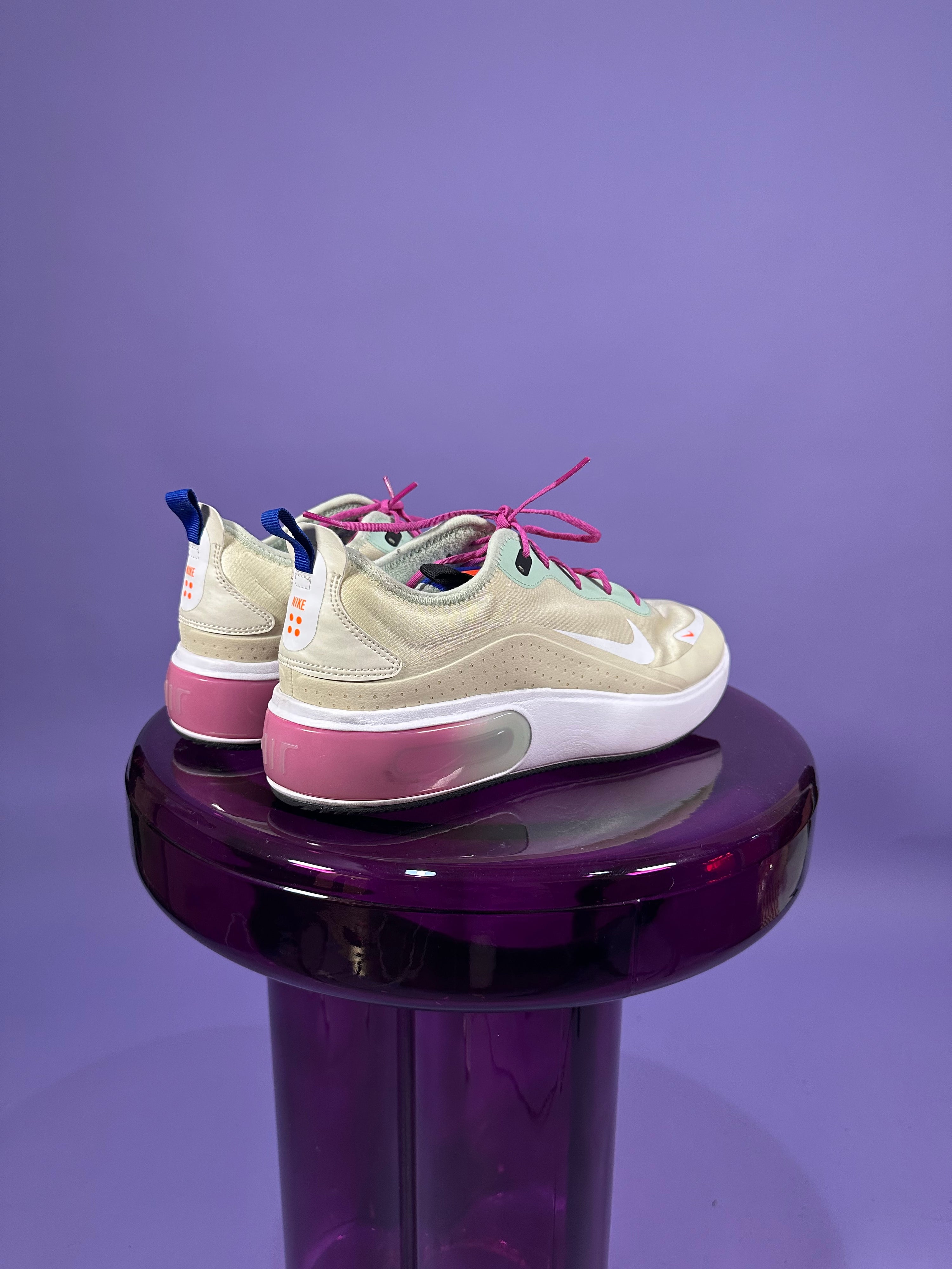 Nike Air Max Dia Fossil Sneakers (12)