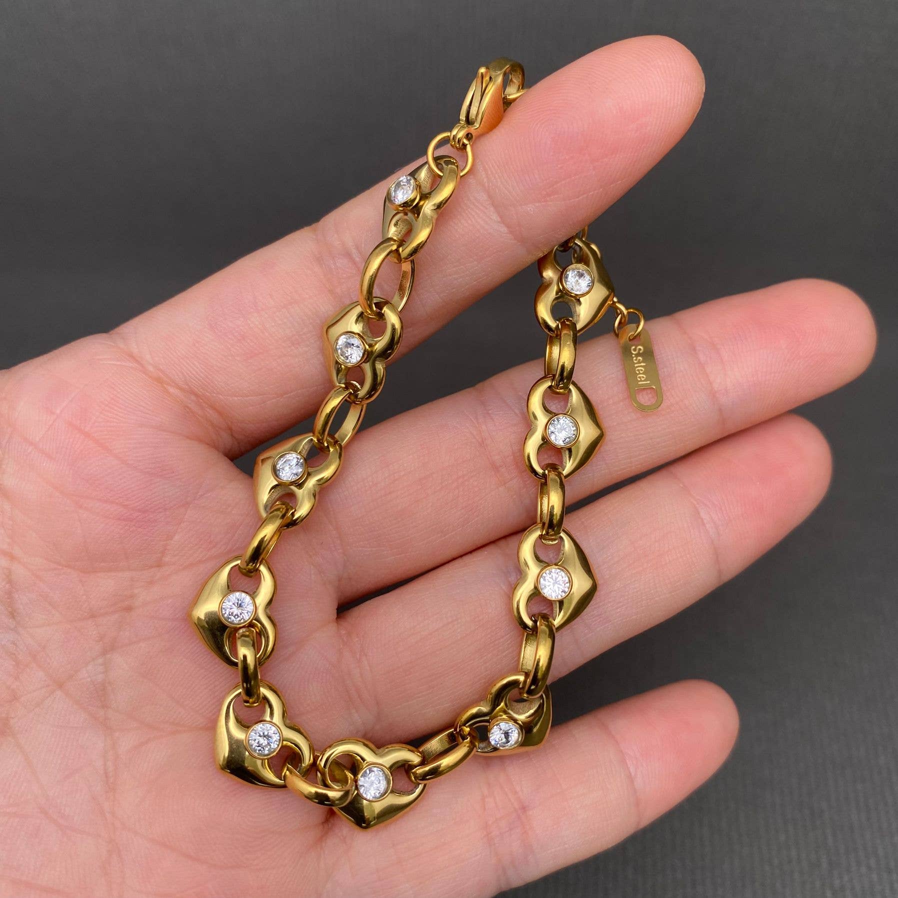 Zircon inlaid heart linked 18K Gold Plated SS Bracelet - FGS