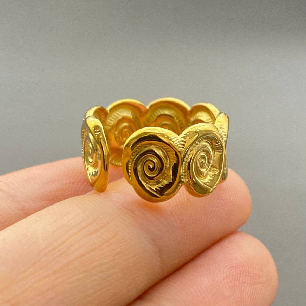 18K Gold Plated Stainless Steel Vortex Signet Ring - FGS