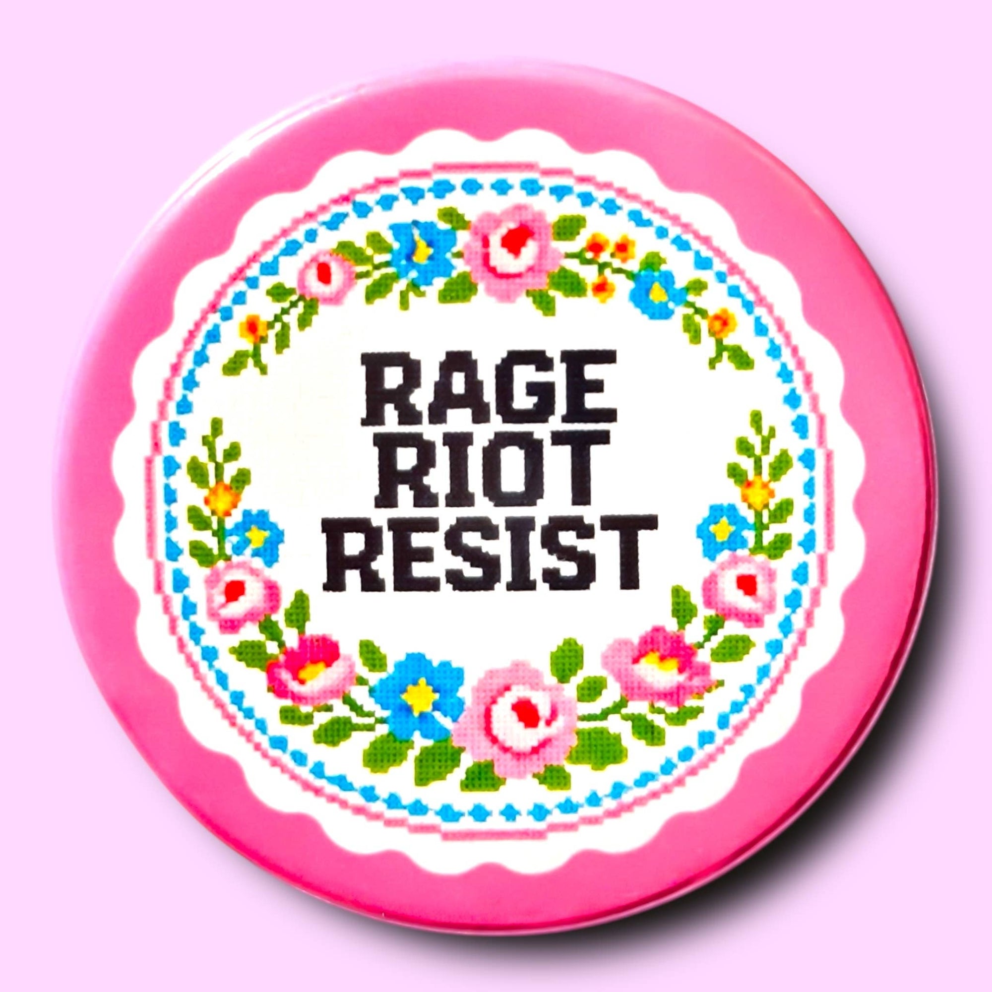 RAGE RIOT RESIST : Pin / 1.25"