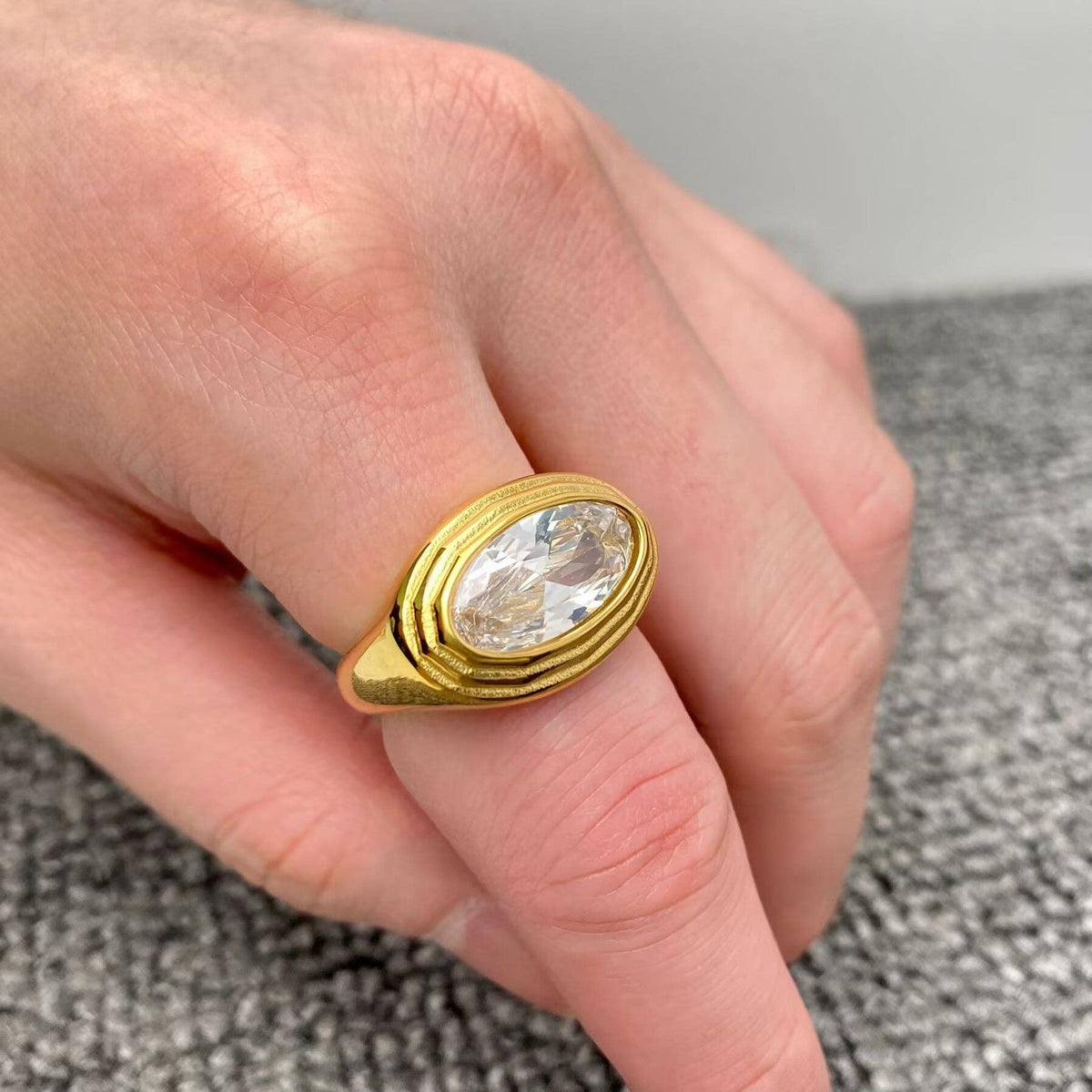 Oval Zircon 18K Gold Plated Stainless Steel Ring - FGS: 8