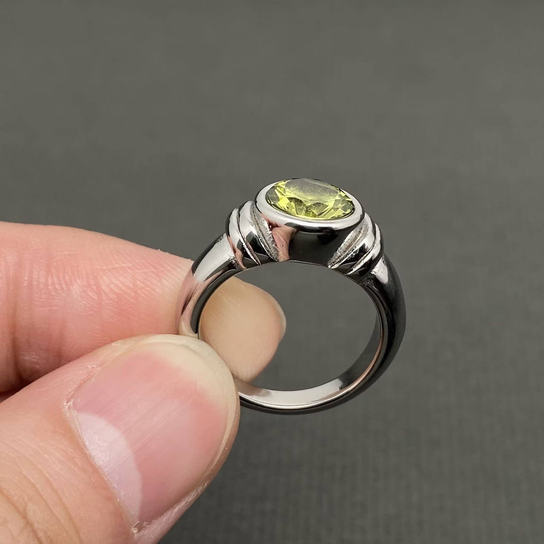 18K Gold Plated S.Steel Sparkling Zircon Inlaid Ring - FGS: Steel color / 8