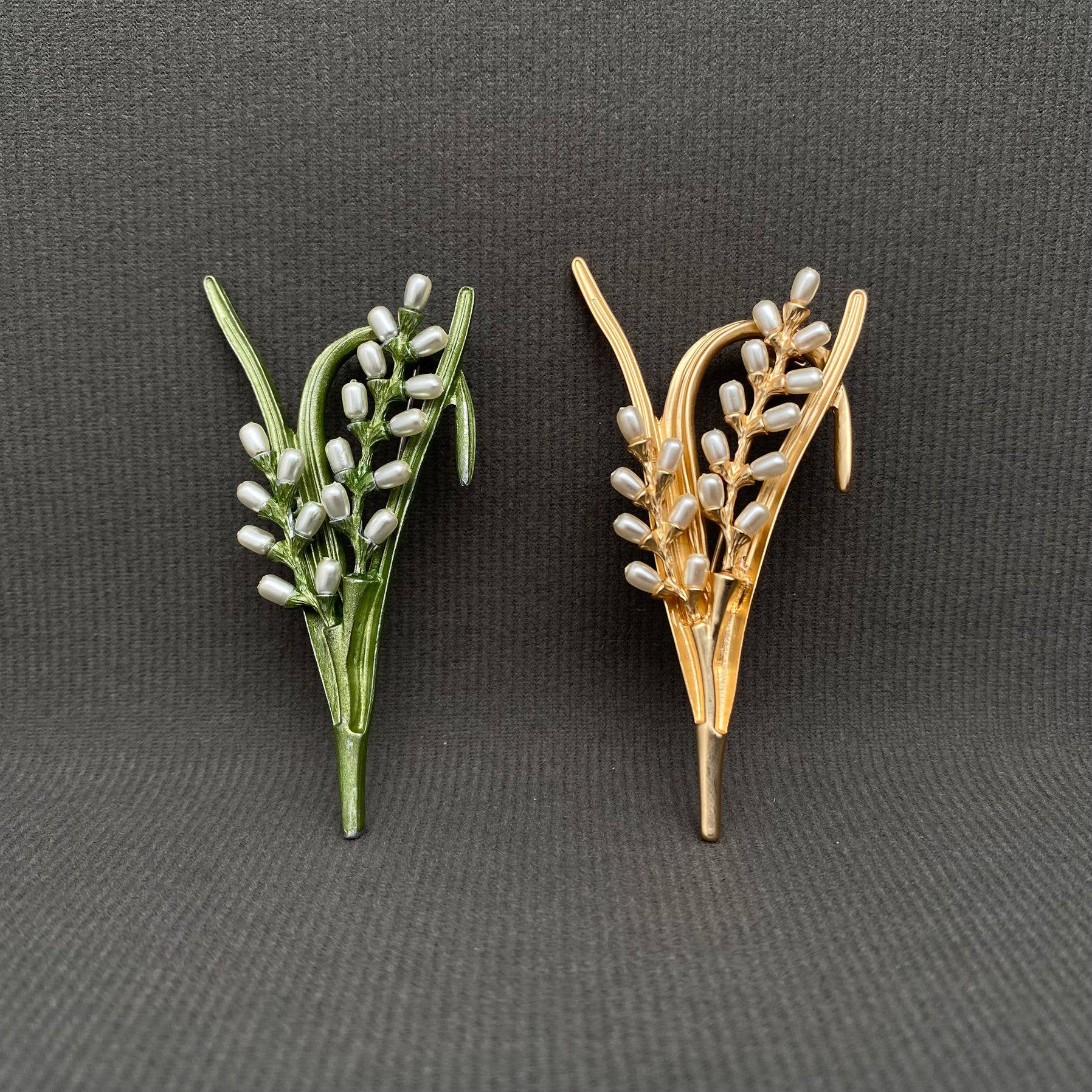 Ear of Rice Brooch: Golden