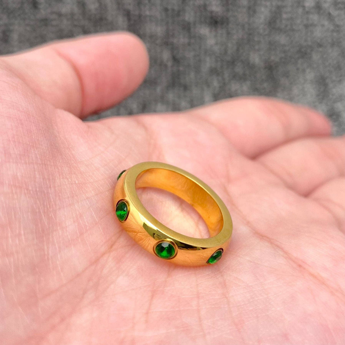 FGS - Inlaid Zircon 18K Gold Plated Stainless Steel Ring: Green / 8