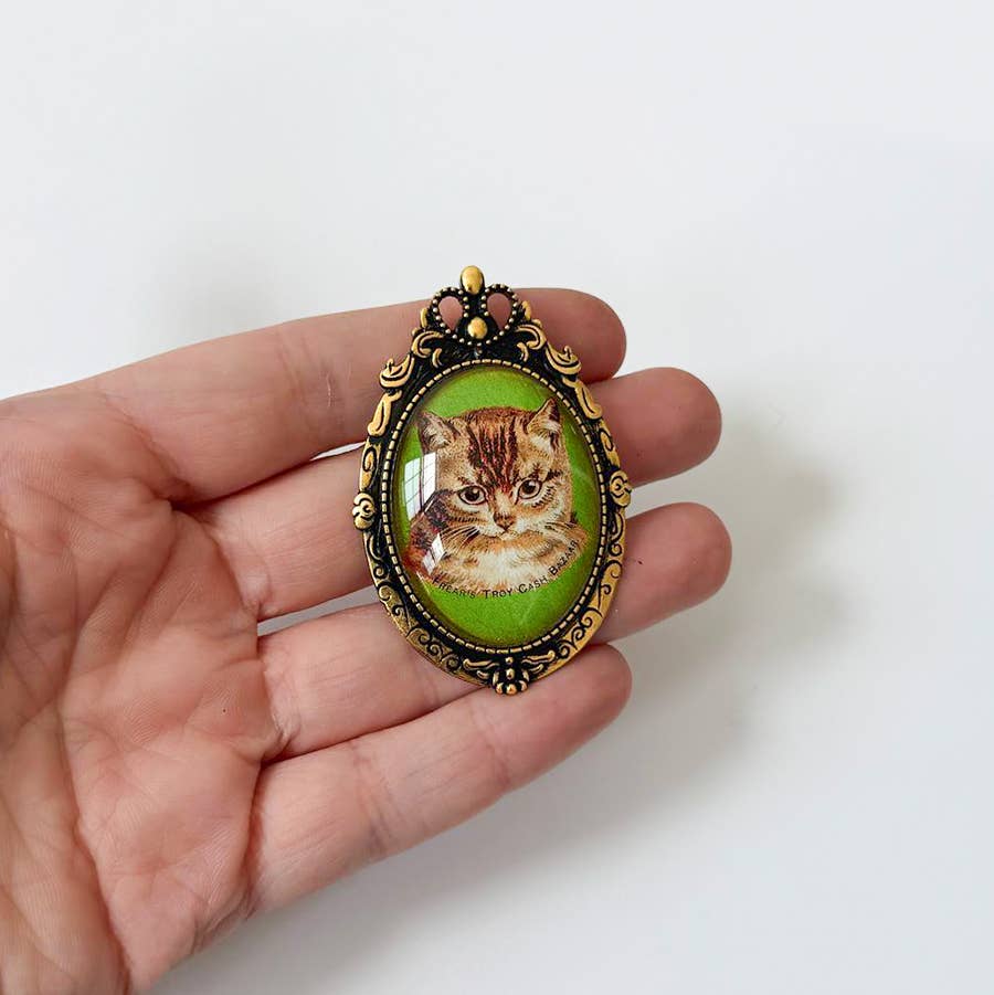 Victorian Tabby Kitten Cat Brooch Vintage Silver or Gold: Antiqued Gold