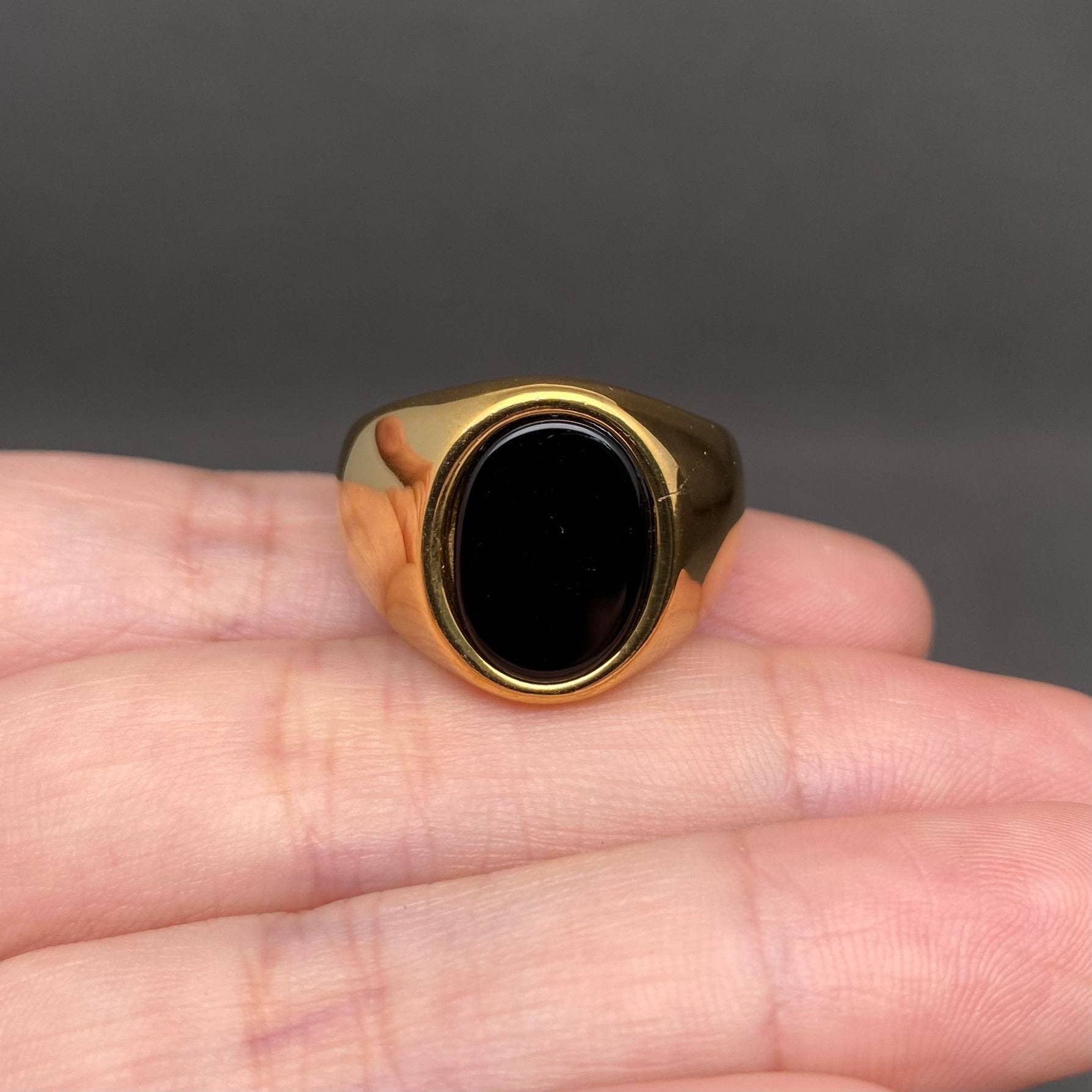 Black Onyx 18K Gold Plated Stainless Steel Men's Ring -MJ/MR: Golden / 10